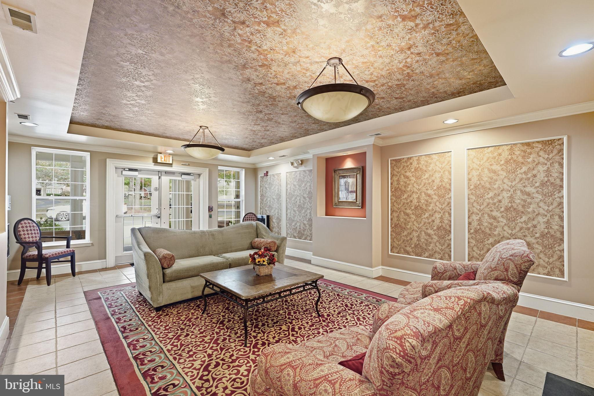 SUFFIELD MEADOWS - Residential