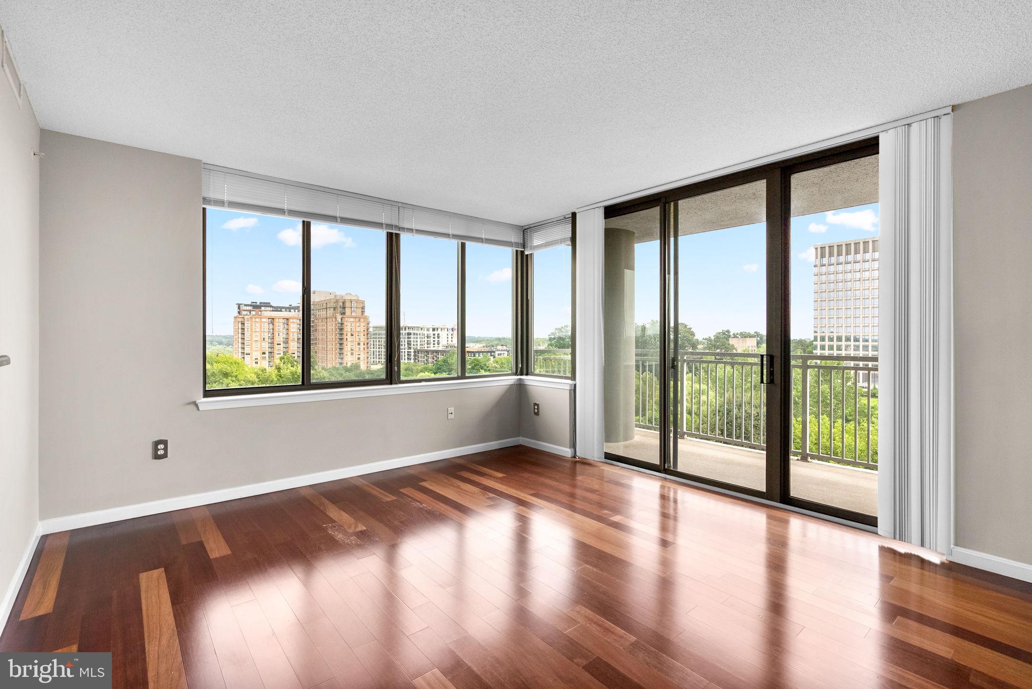 GALLERY AT WHITE FLINT - Residential Lease