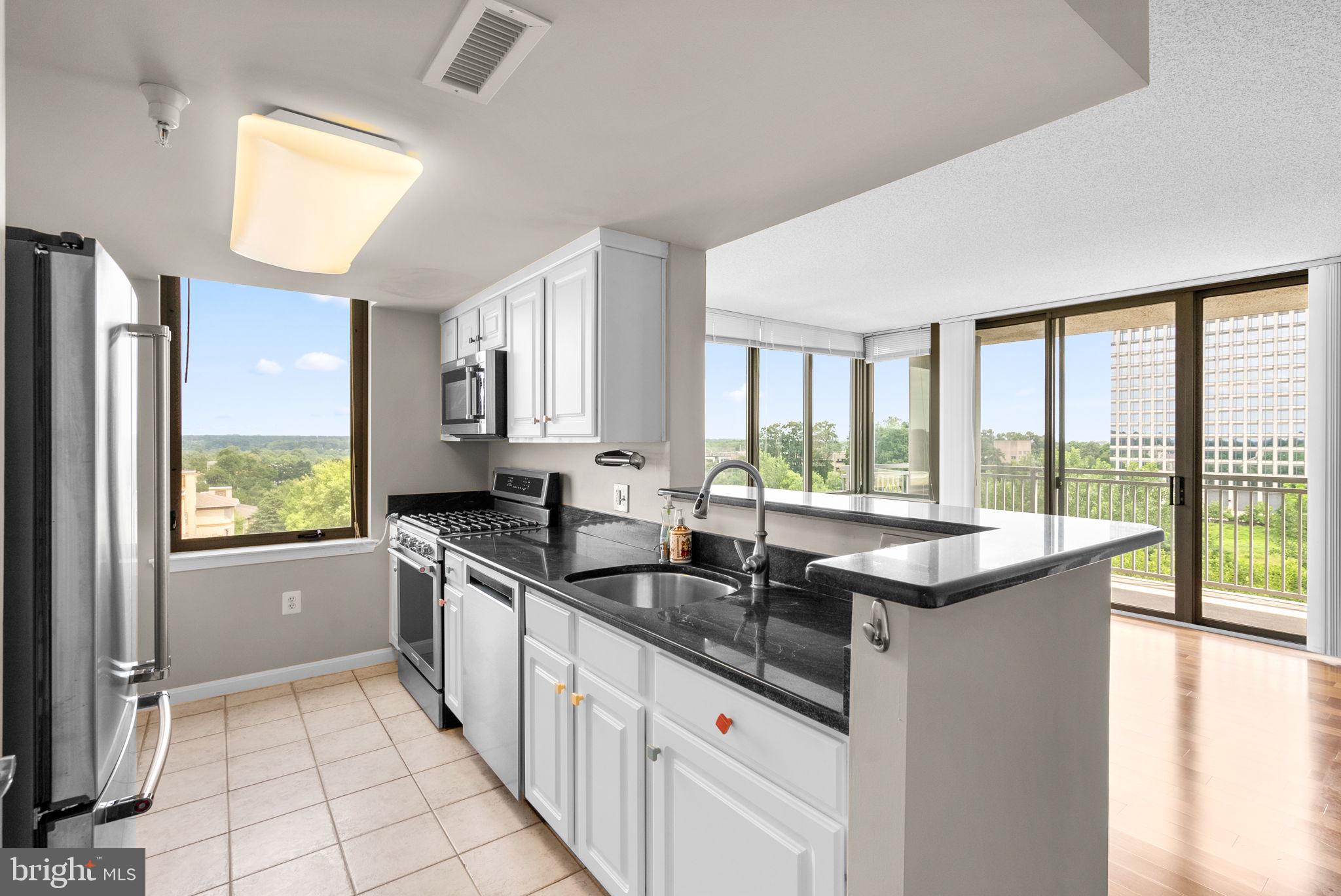 GALLERY AT WHITE FLINT - Residential Lease