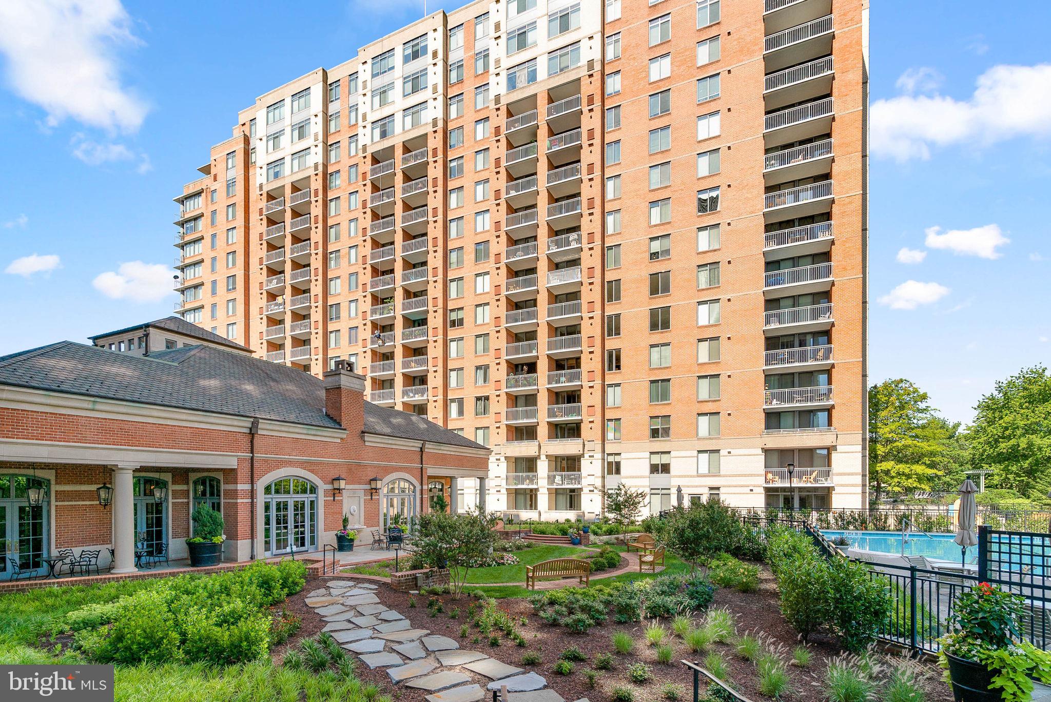 GALLERY AT WHITE FLINT - Residential Lease