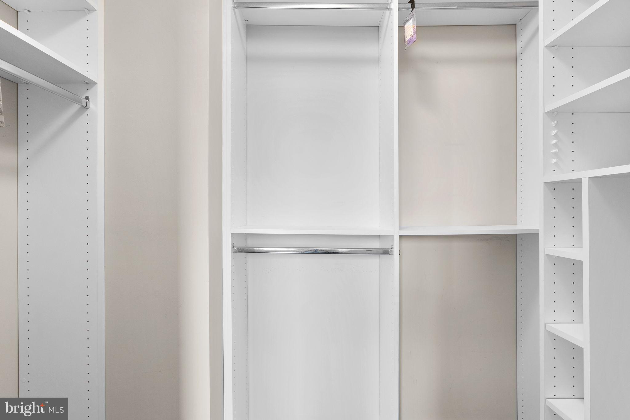 GALLERY AT WHITE FLINT - Residential Lease