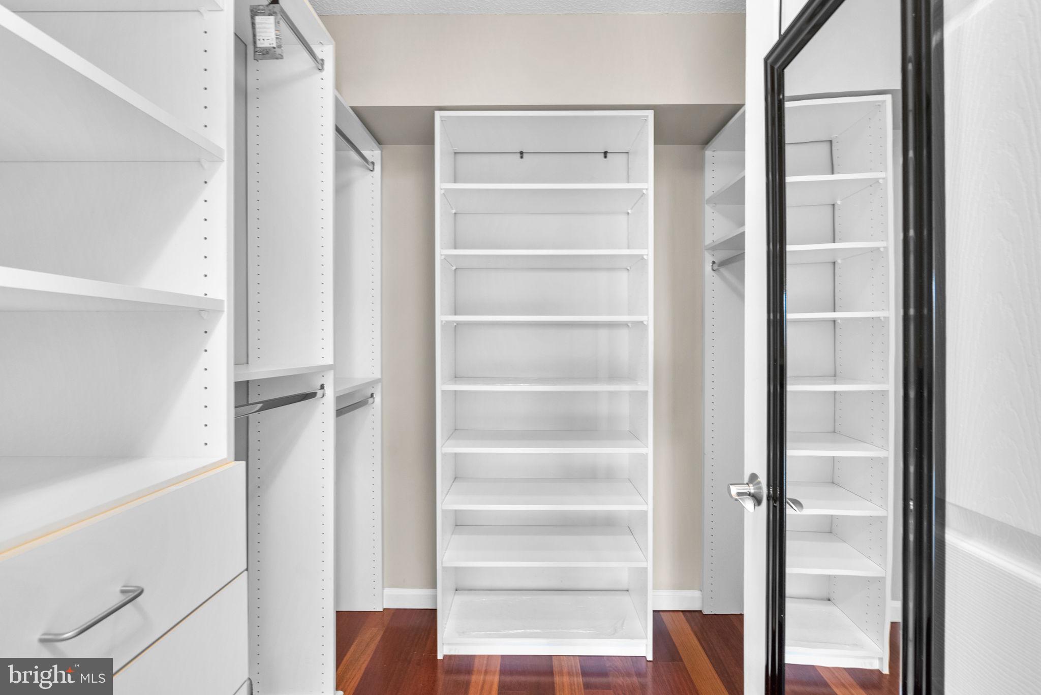 GALLERY AT WHITE FLINT - Residential Lease