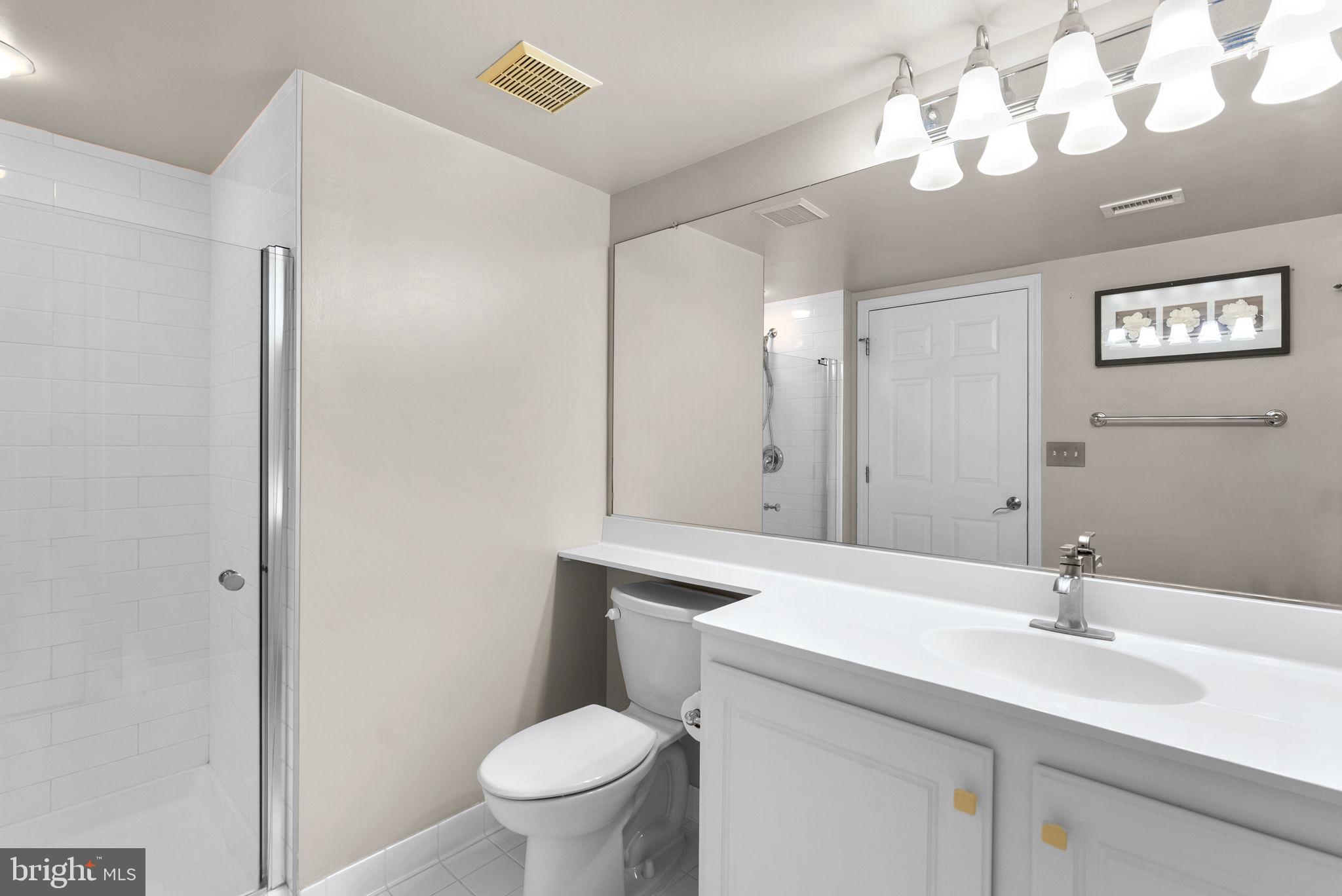 GALLERY AT WHITE FLINT - Residential Lease