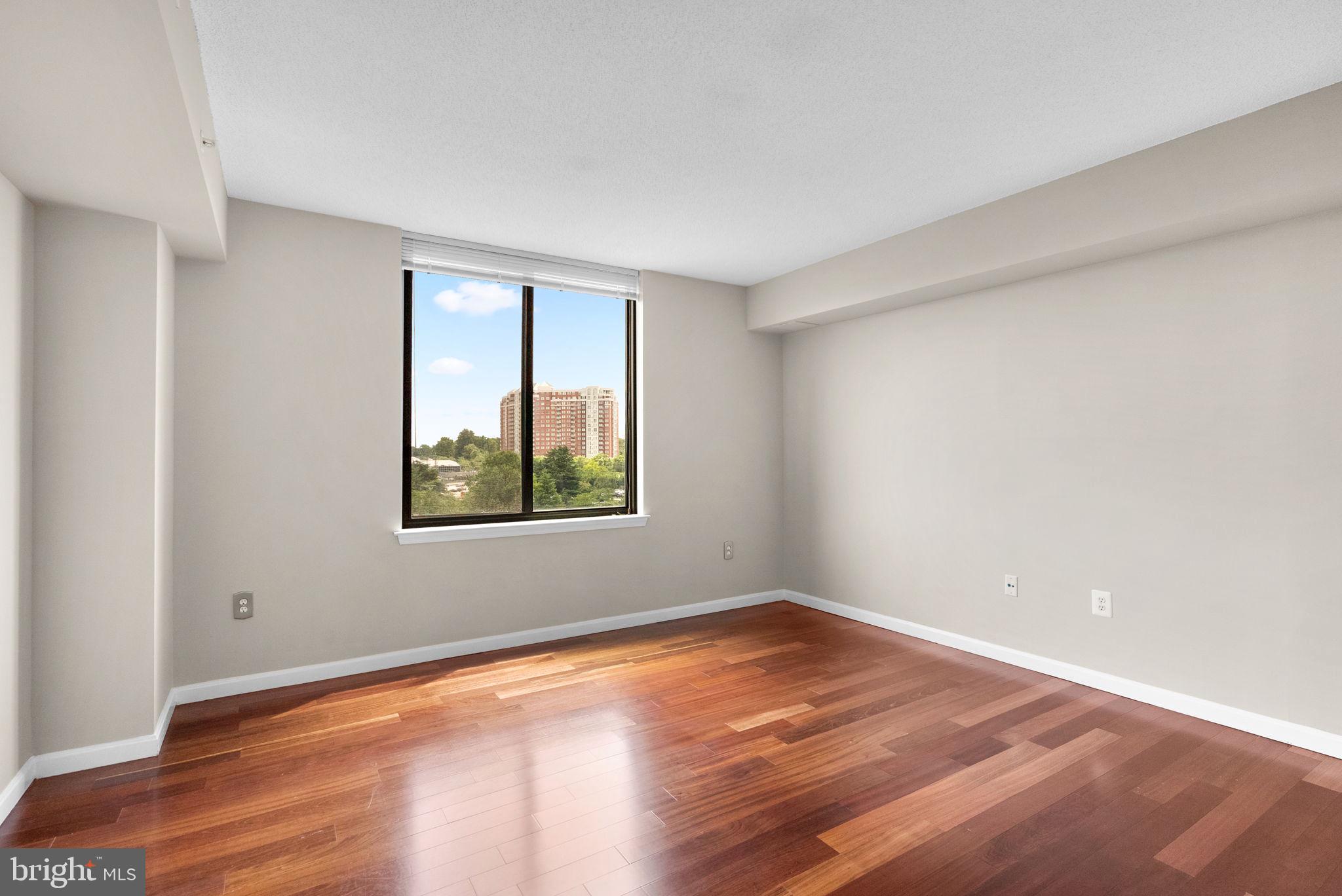 GALLERY AT WHITE FLINT - Residential Lease