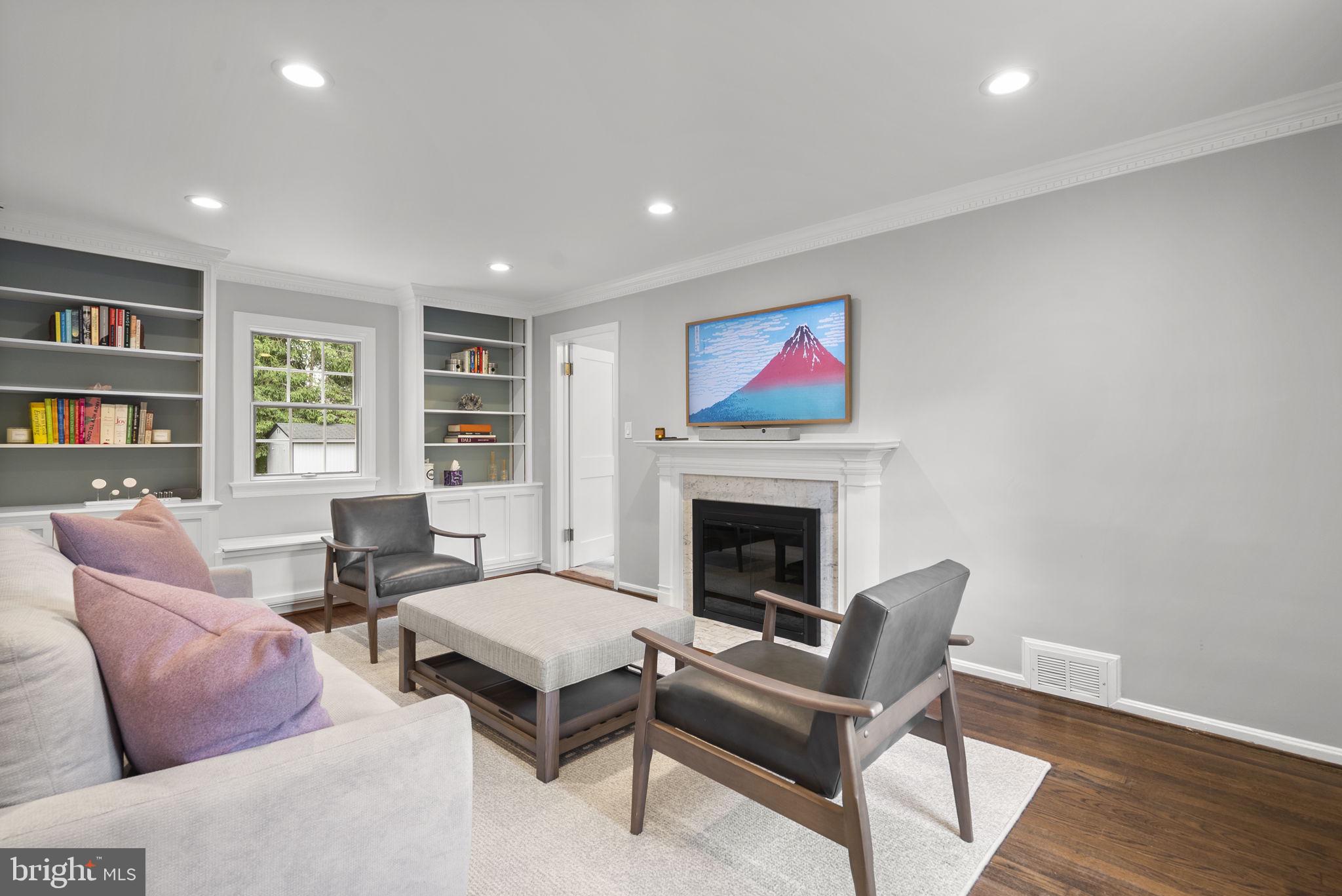 GLEN MAR PARK - Residential
