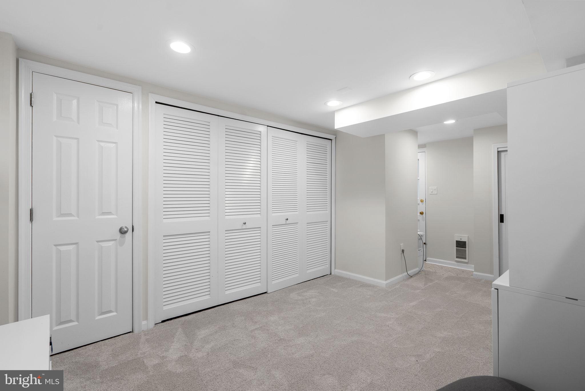 GLEN MAR PARK - Residential