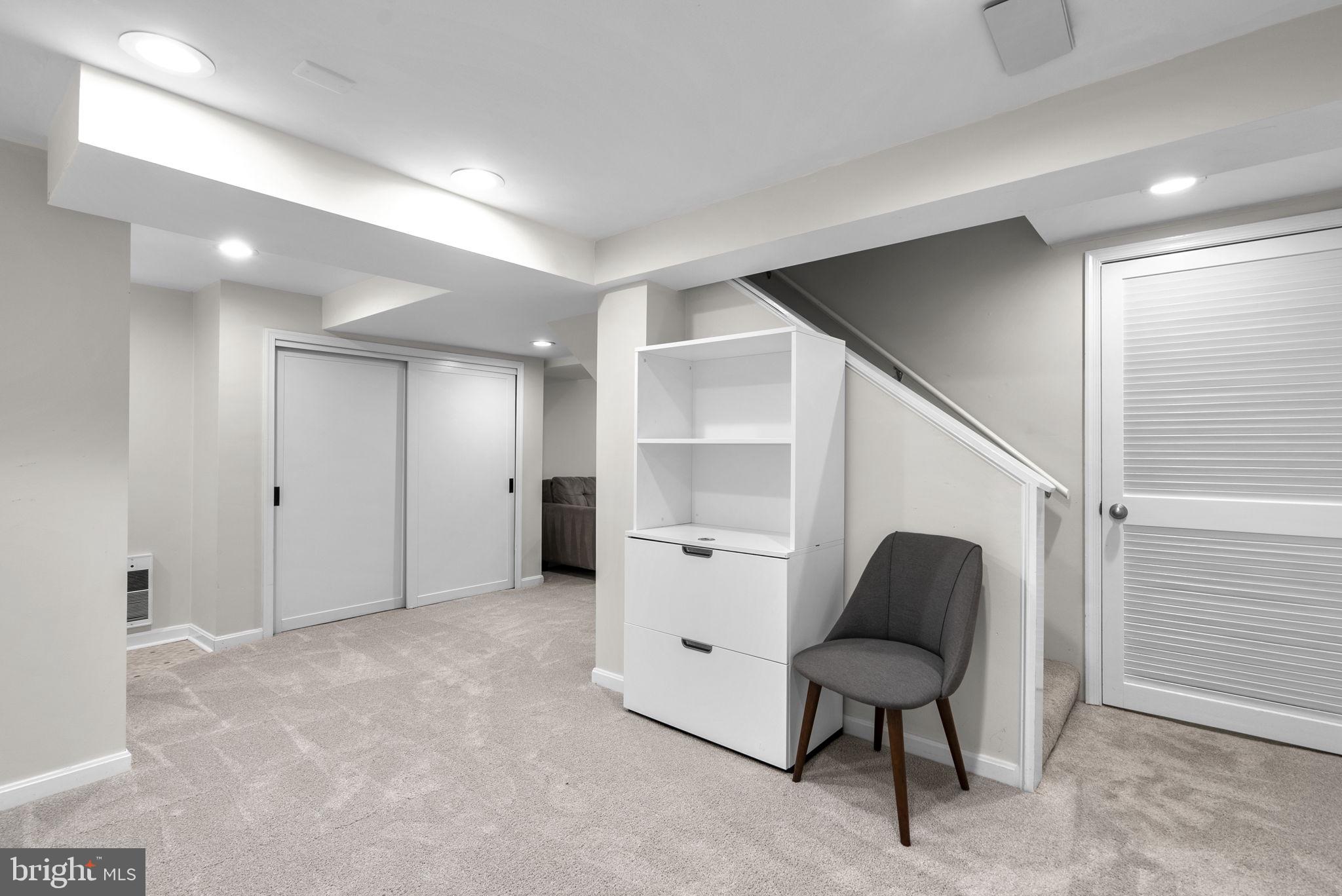 GLEN MAR PARK - Residential