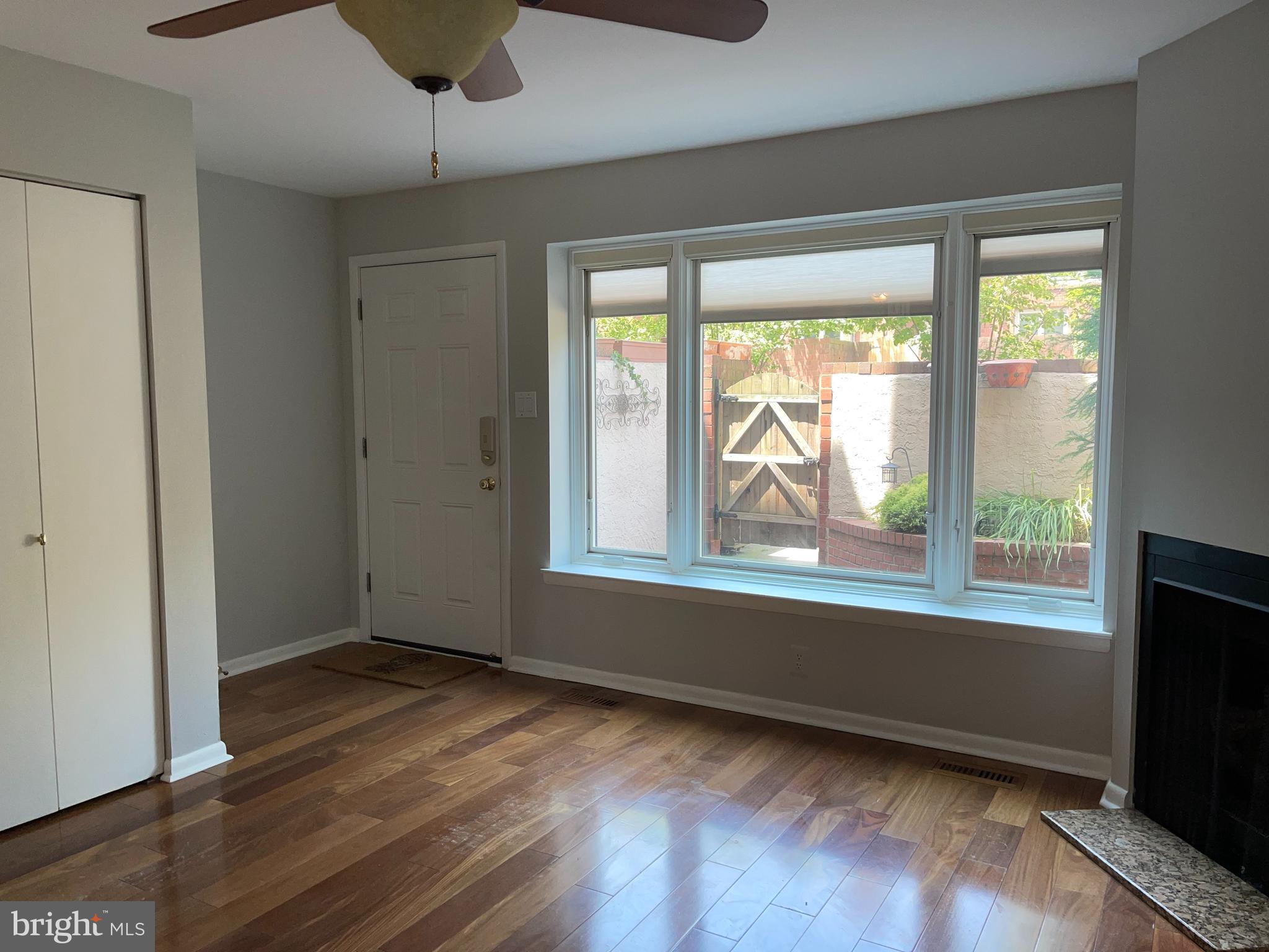 QUEEN VILLAGE - Residential Lease