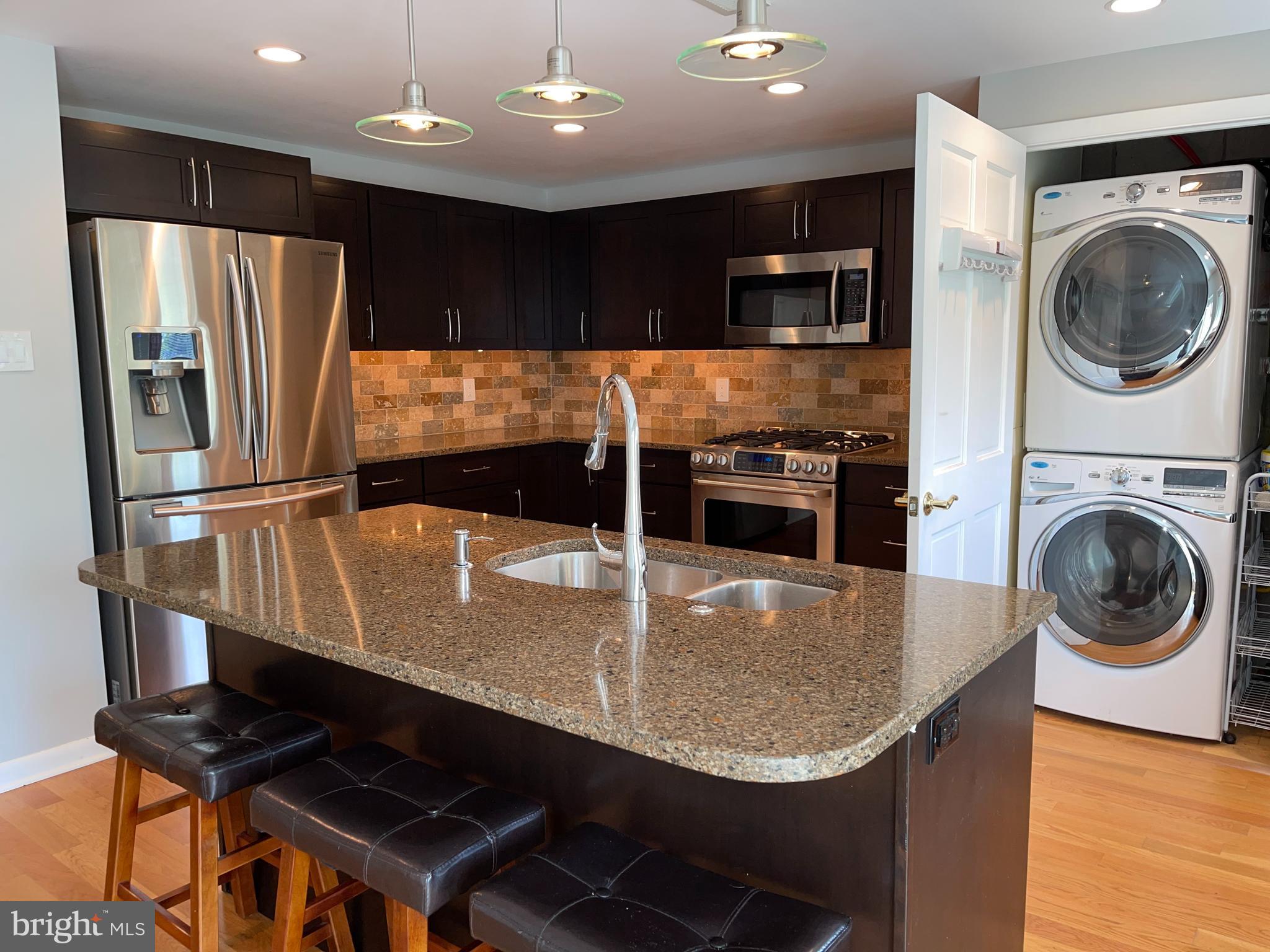 QUEEN VILLAGE - Residential Lease