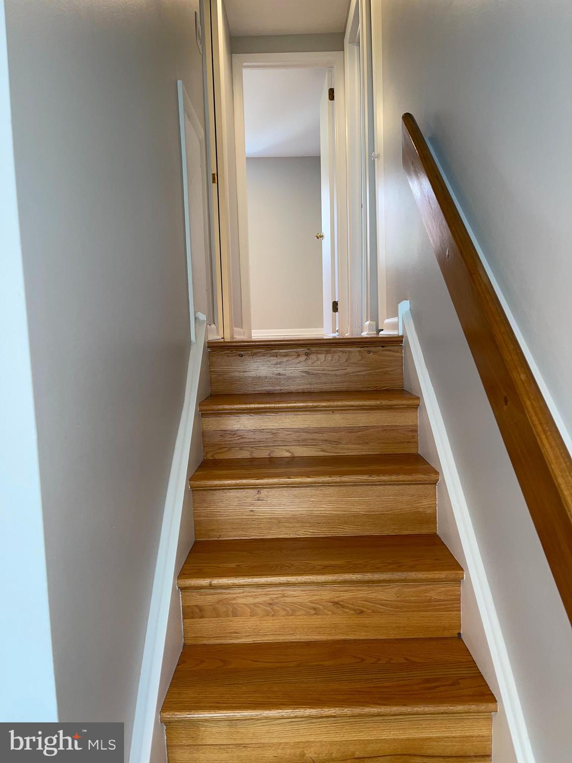 QUEEN VILLAGE - Residential Lease