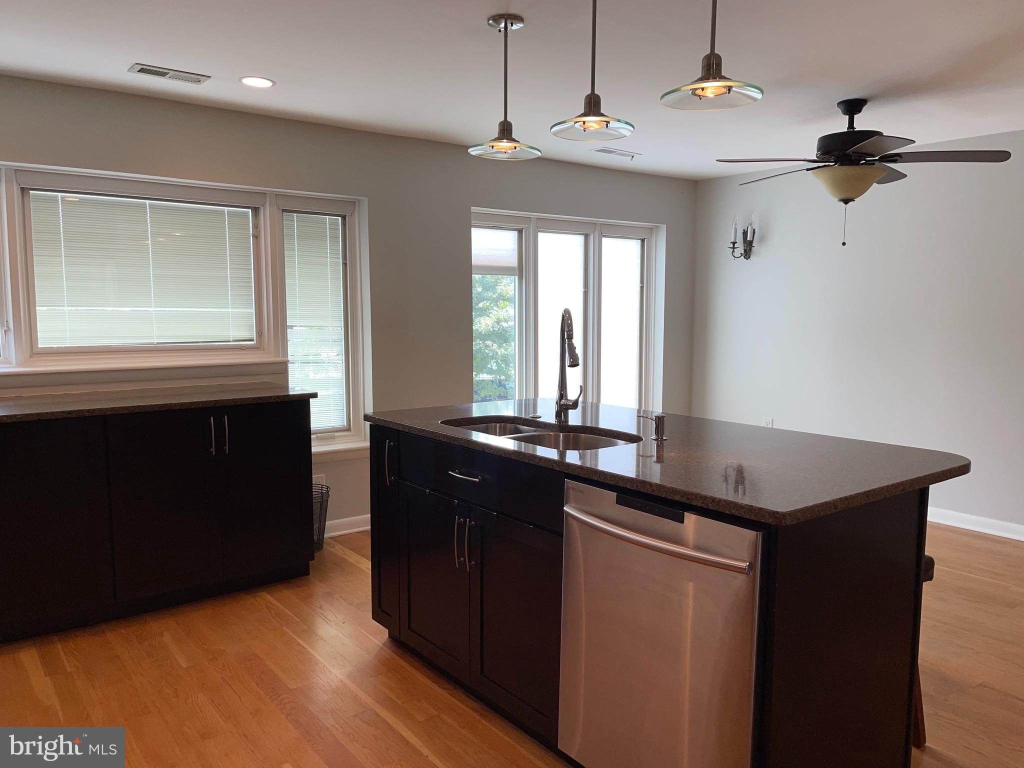 QUEEN VILLAGE - Residential Lease