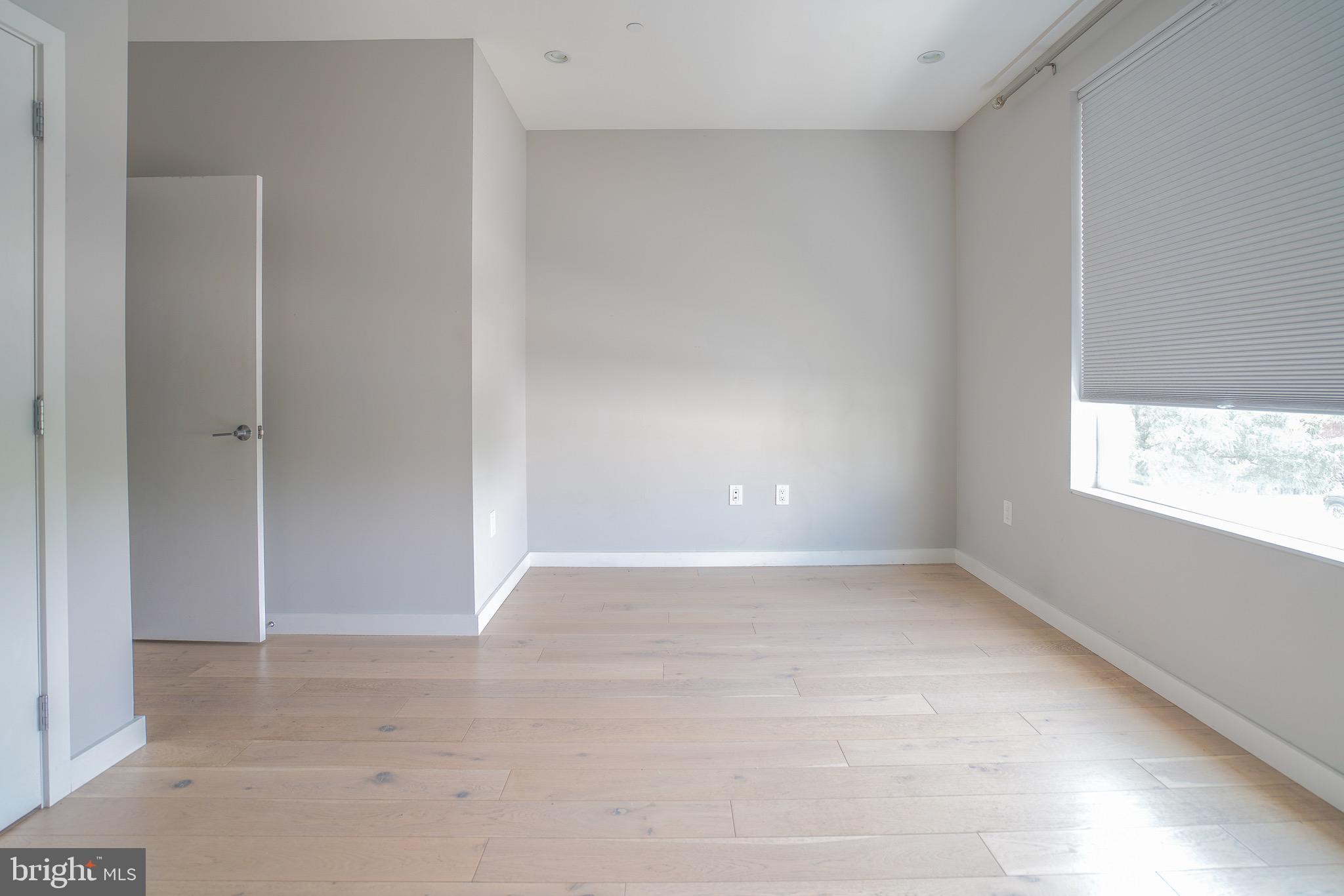 OLDE KENSINGTON - Residential Lease