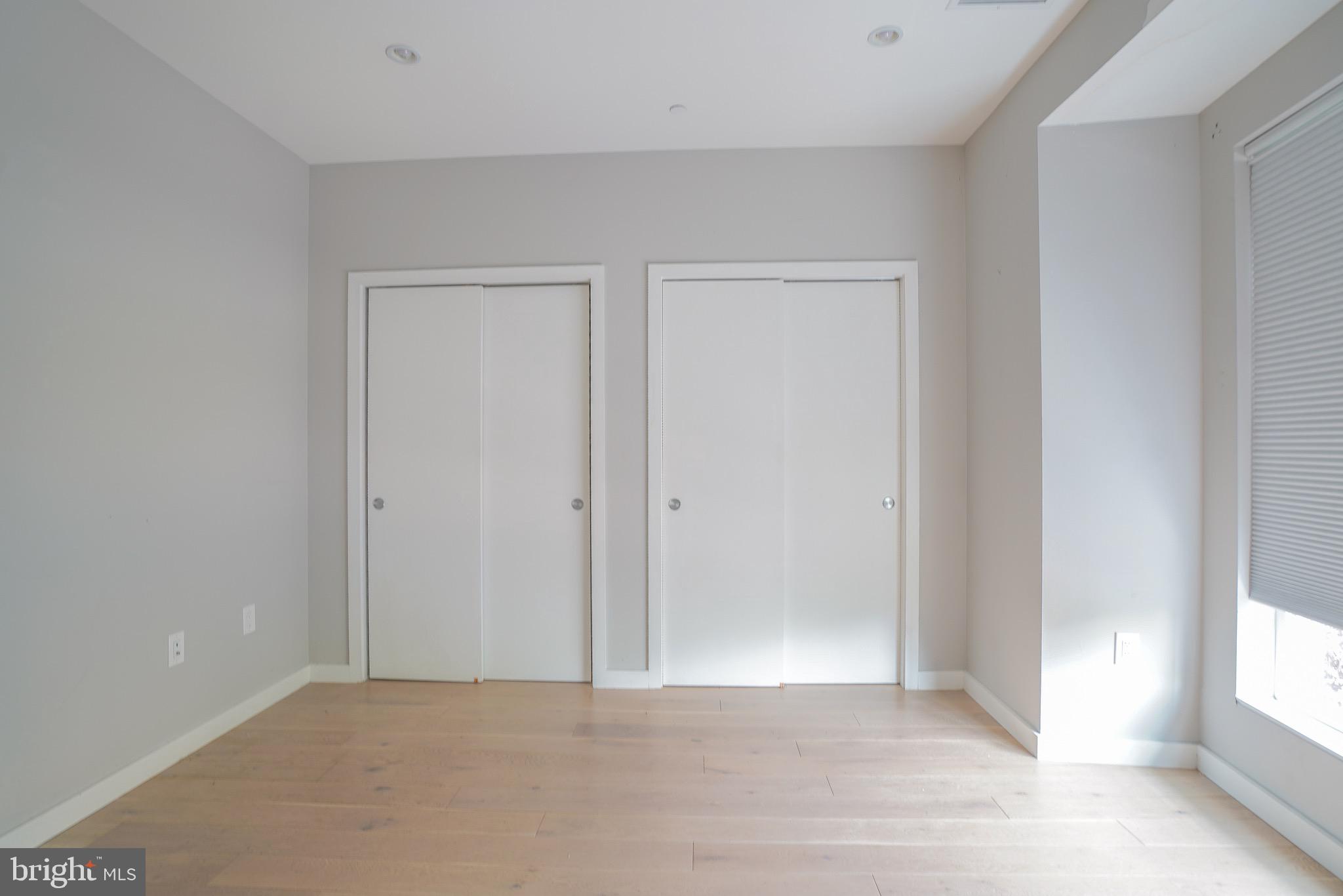 OLDE KENSINGTON - Residential Lease