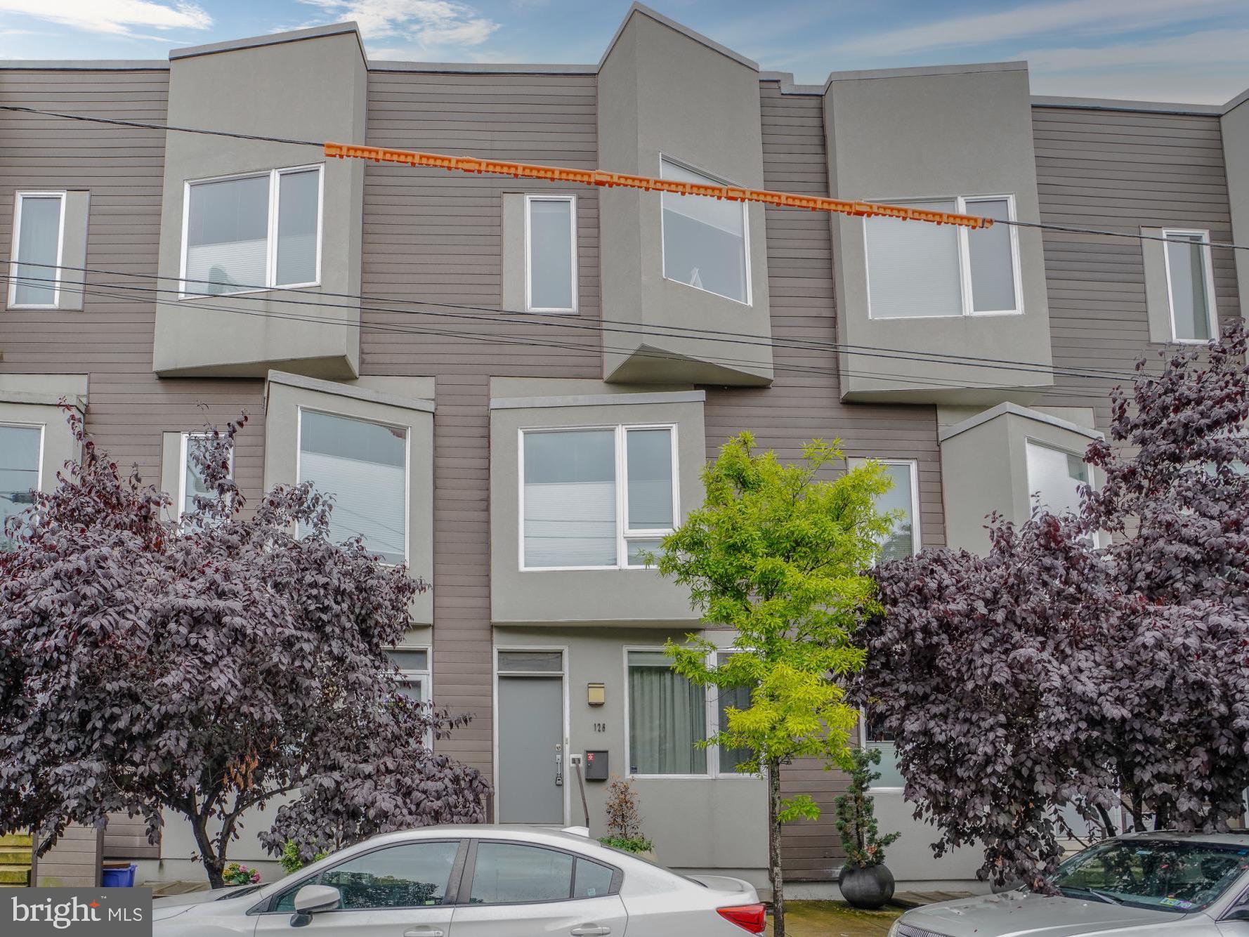 OLDE KENSINGTON - Residential Lease