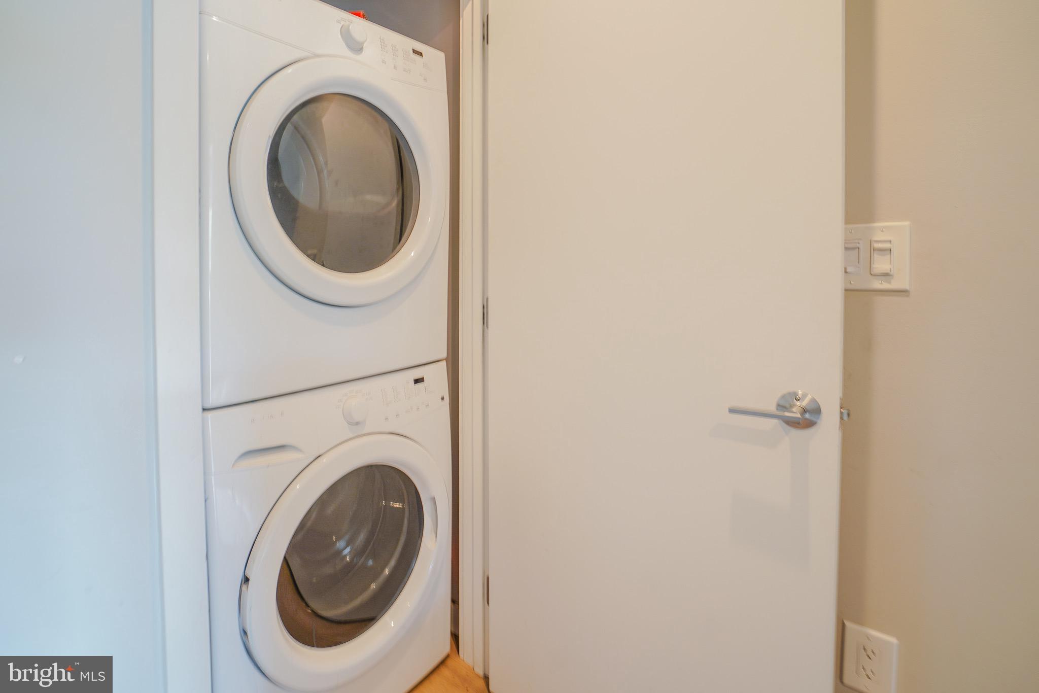 OLDE KENSINGTON - Residential Lease