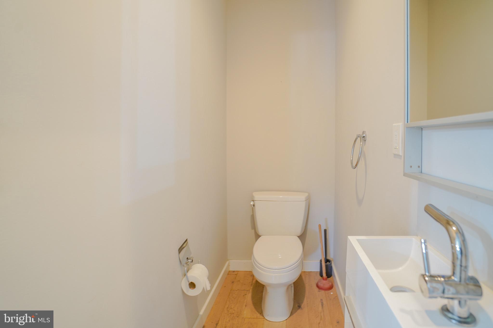 OLDE KENSINGTON - Residential Lease