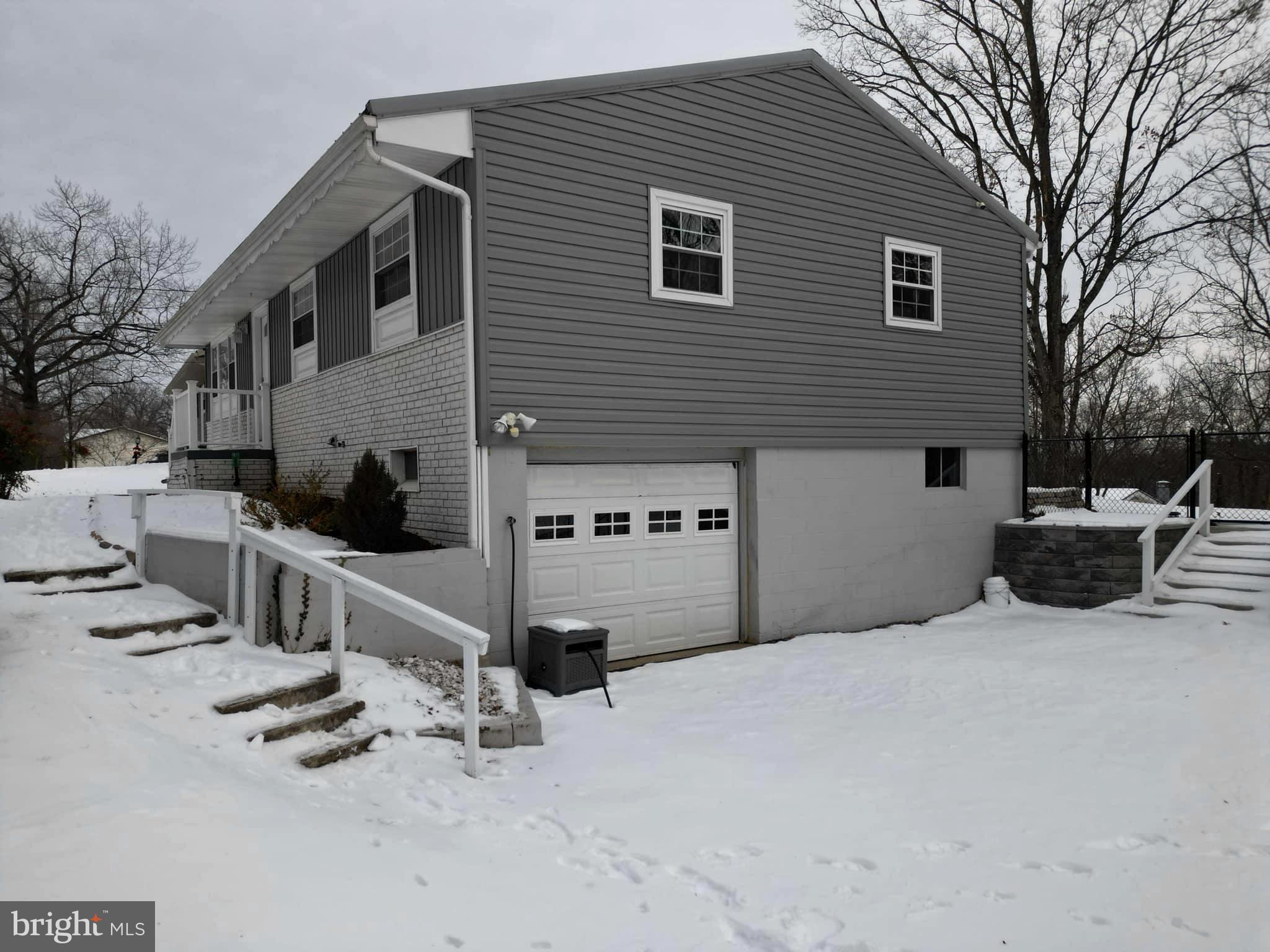 POWNALLS  PARADISE ADDITION - Residential