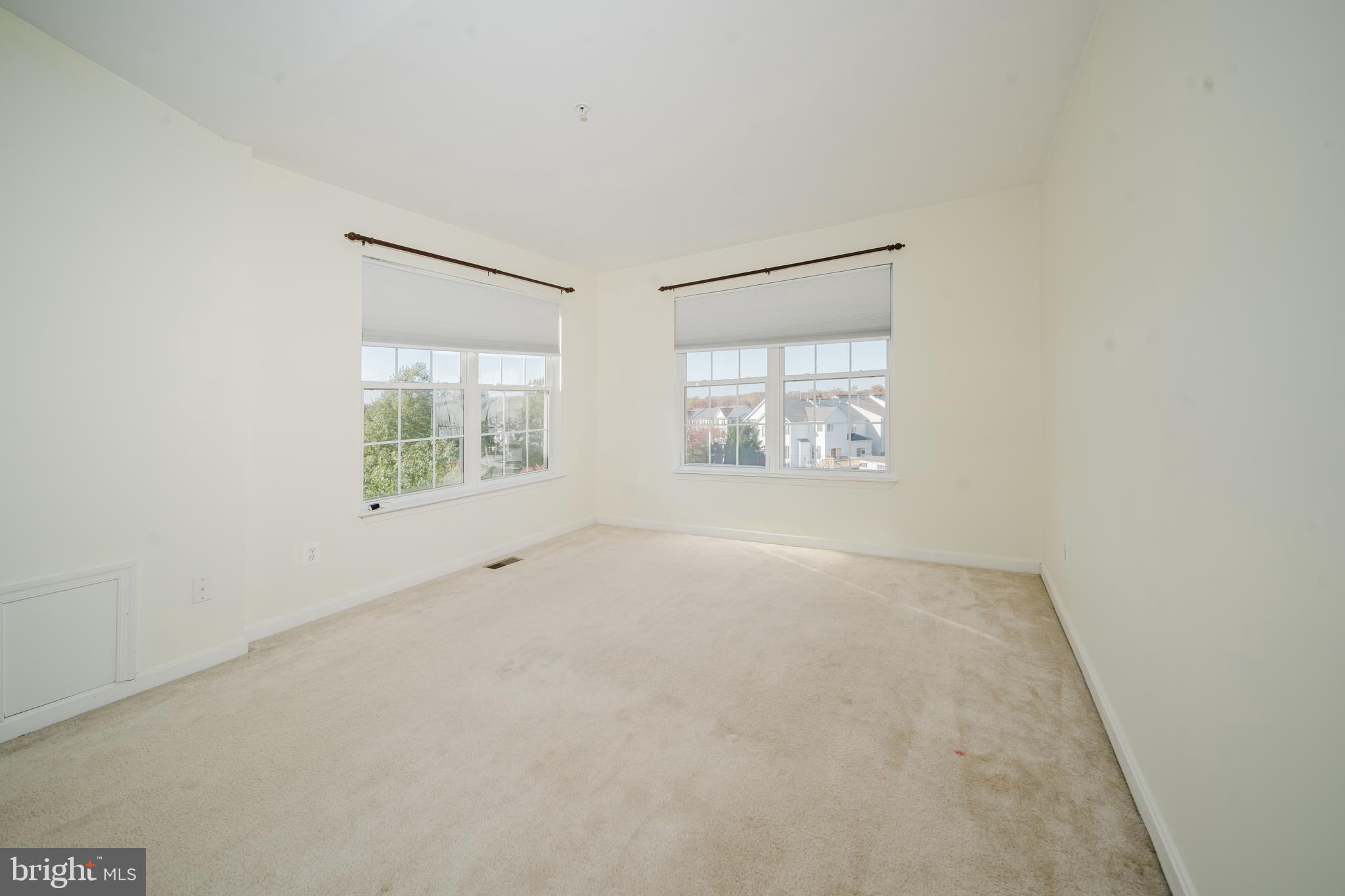 MONMOUTH MEADOWS - Residential Lease