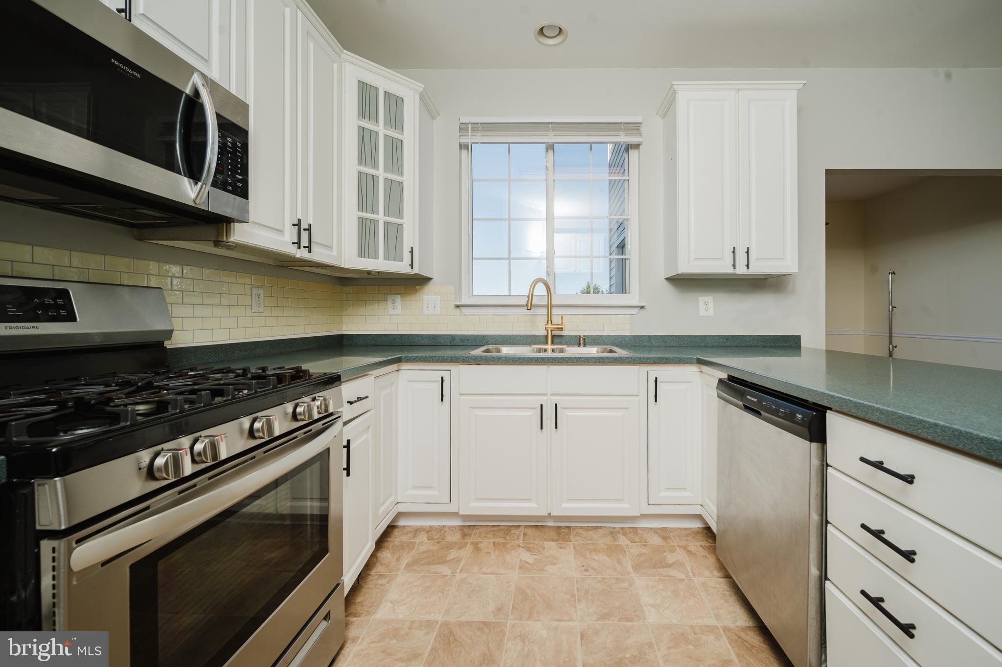 MONMOUTH MEADOWS - Residential Lease