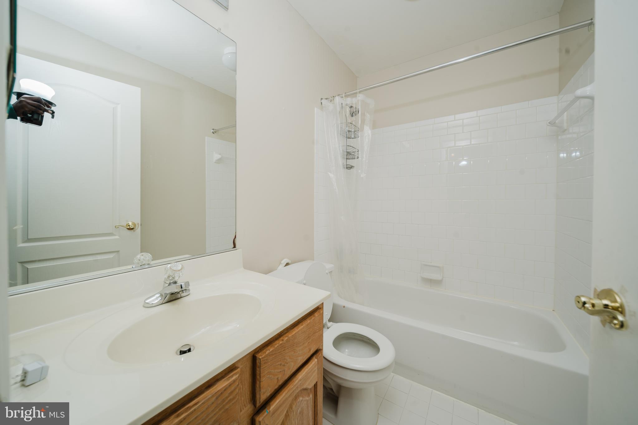 MONMOUTH MEADOWS - Residential Lease