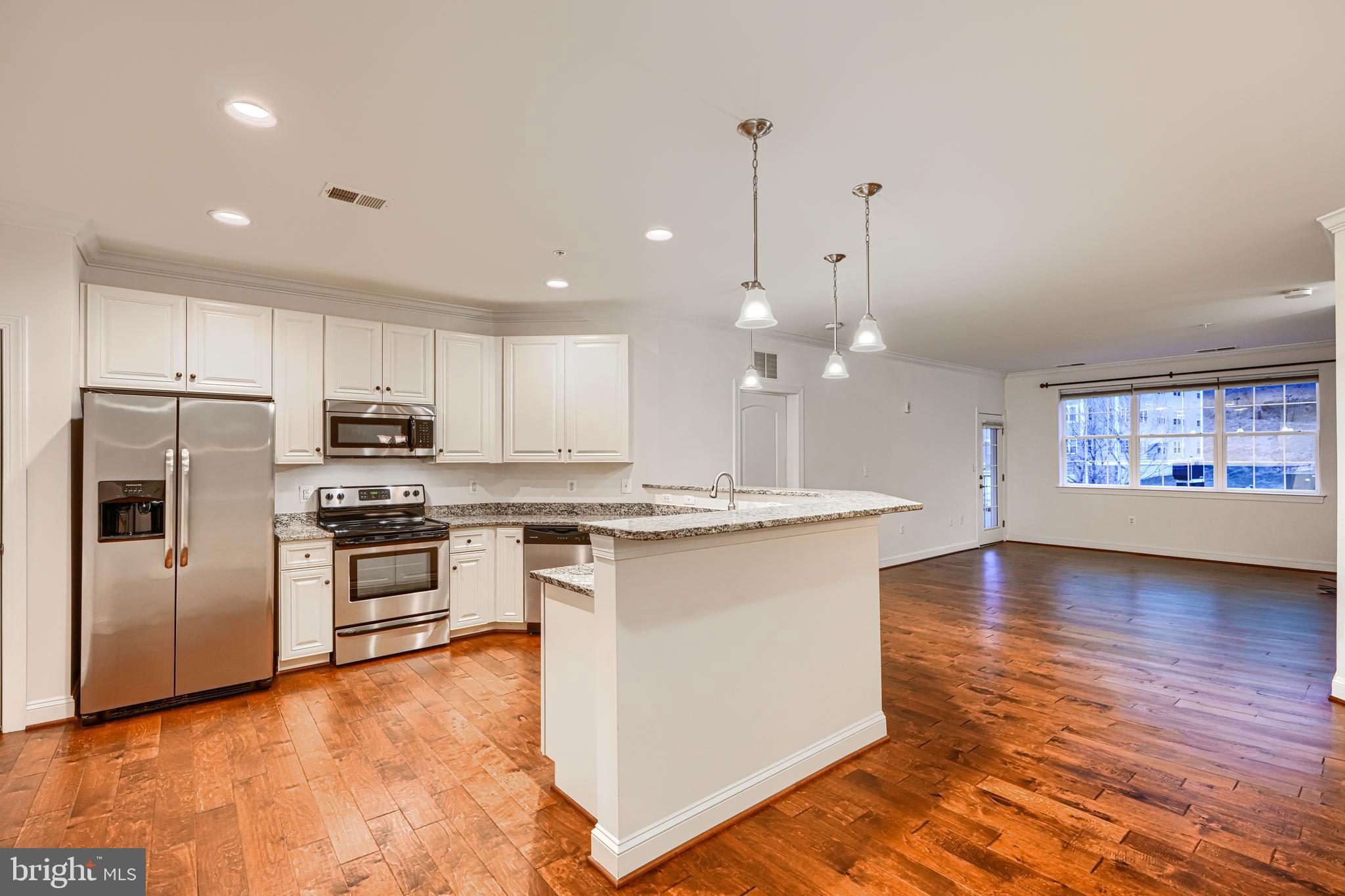 901 MACPHAIL WOODS CROSSING 2J