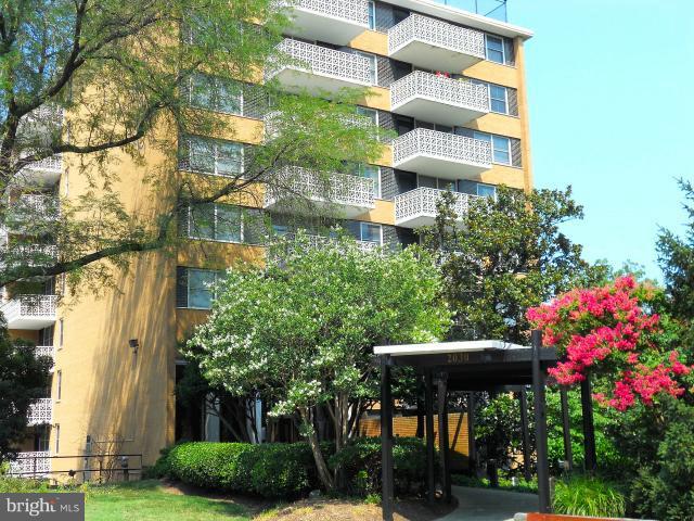 2030 ADAMS STREET 811