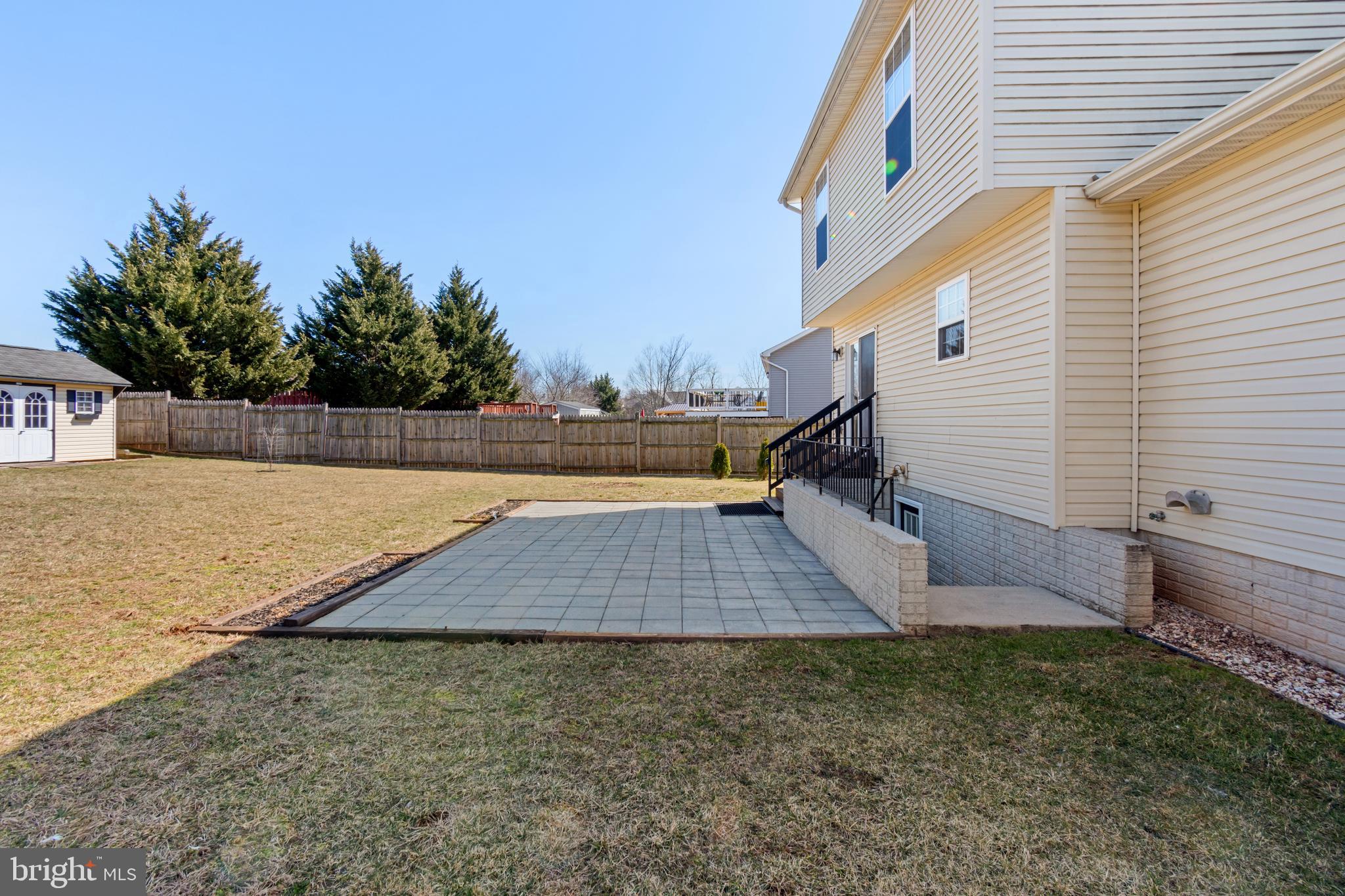 SARAHS CHOICE - Residential