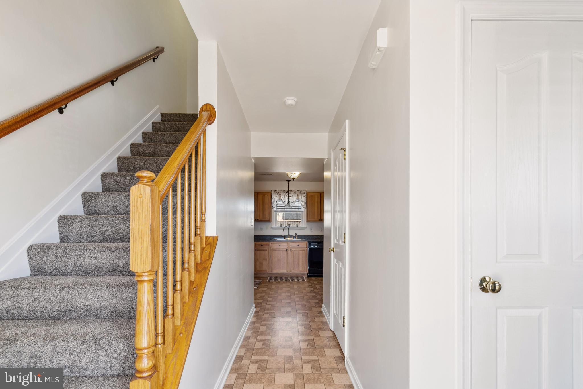 SARAHS CHOICE - Residential