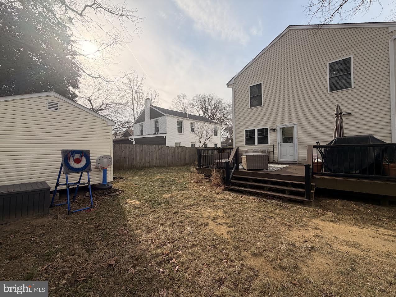 WOODLAND BEACH - Residential