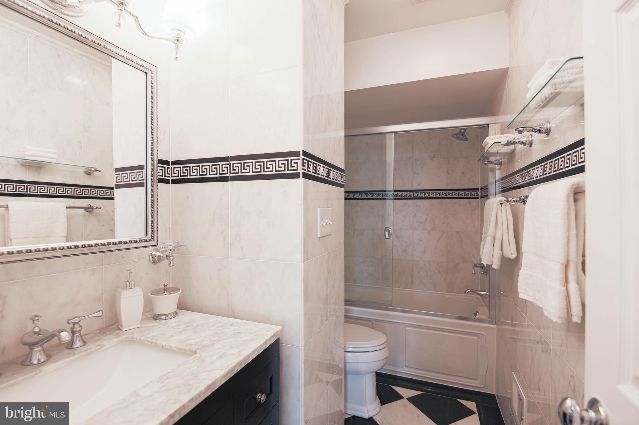 WATERGATE OF ALEXANDRIA - Residential