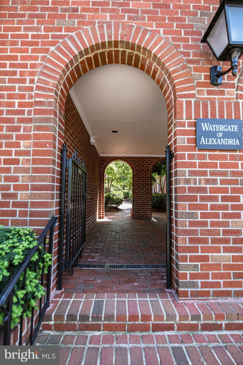 WATERGATE OF ALEXANDRIA - Residential