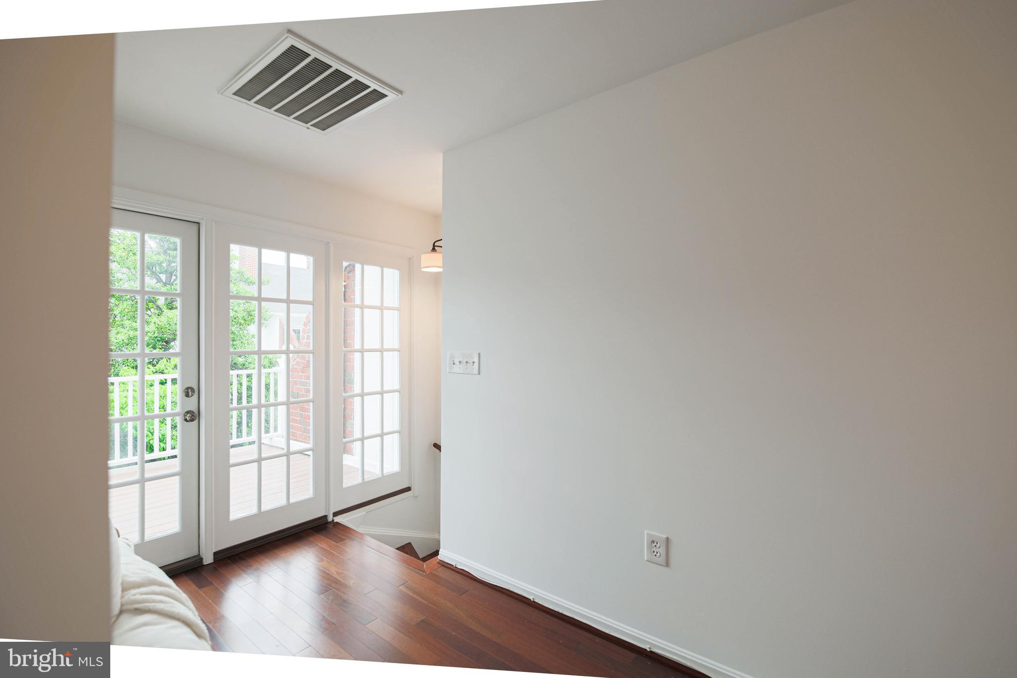 WATERGATE OF ALEXANDRIA - Residential