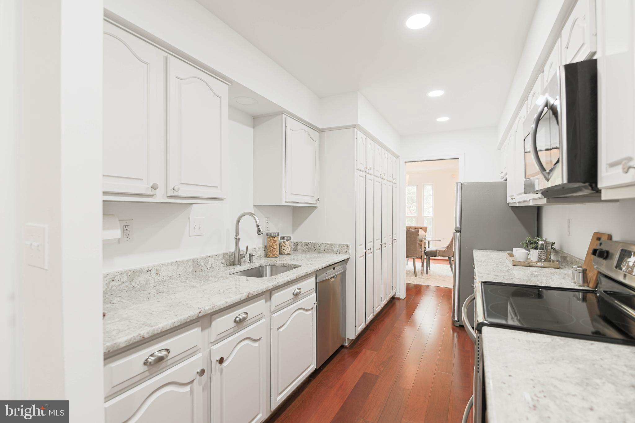 WATERGATE OF ALEXANDRIA - Residential