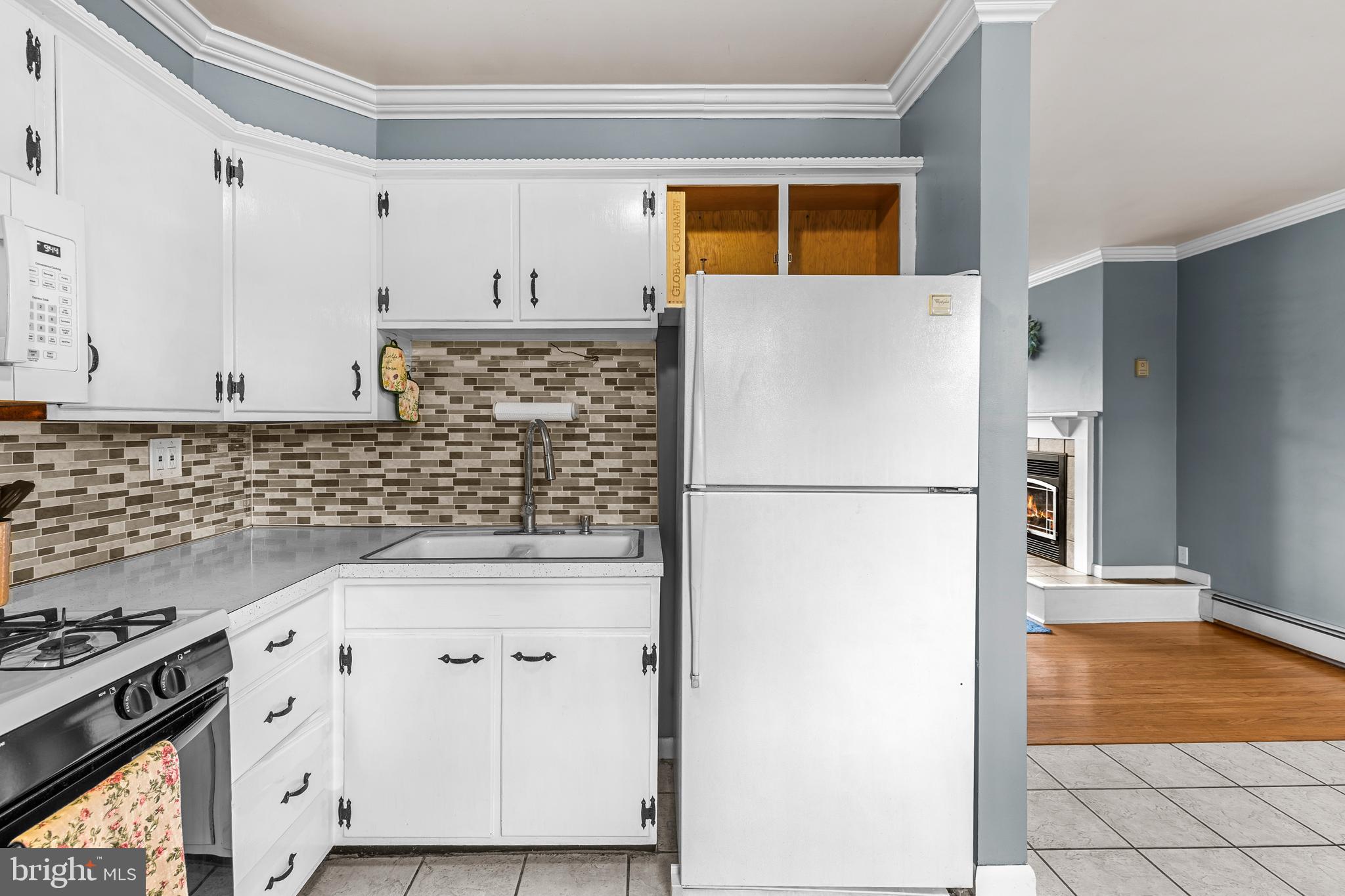 GLEN MOORE - Residential