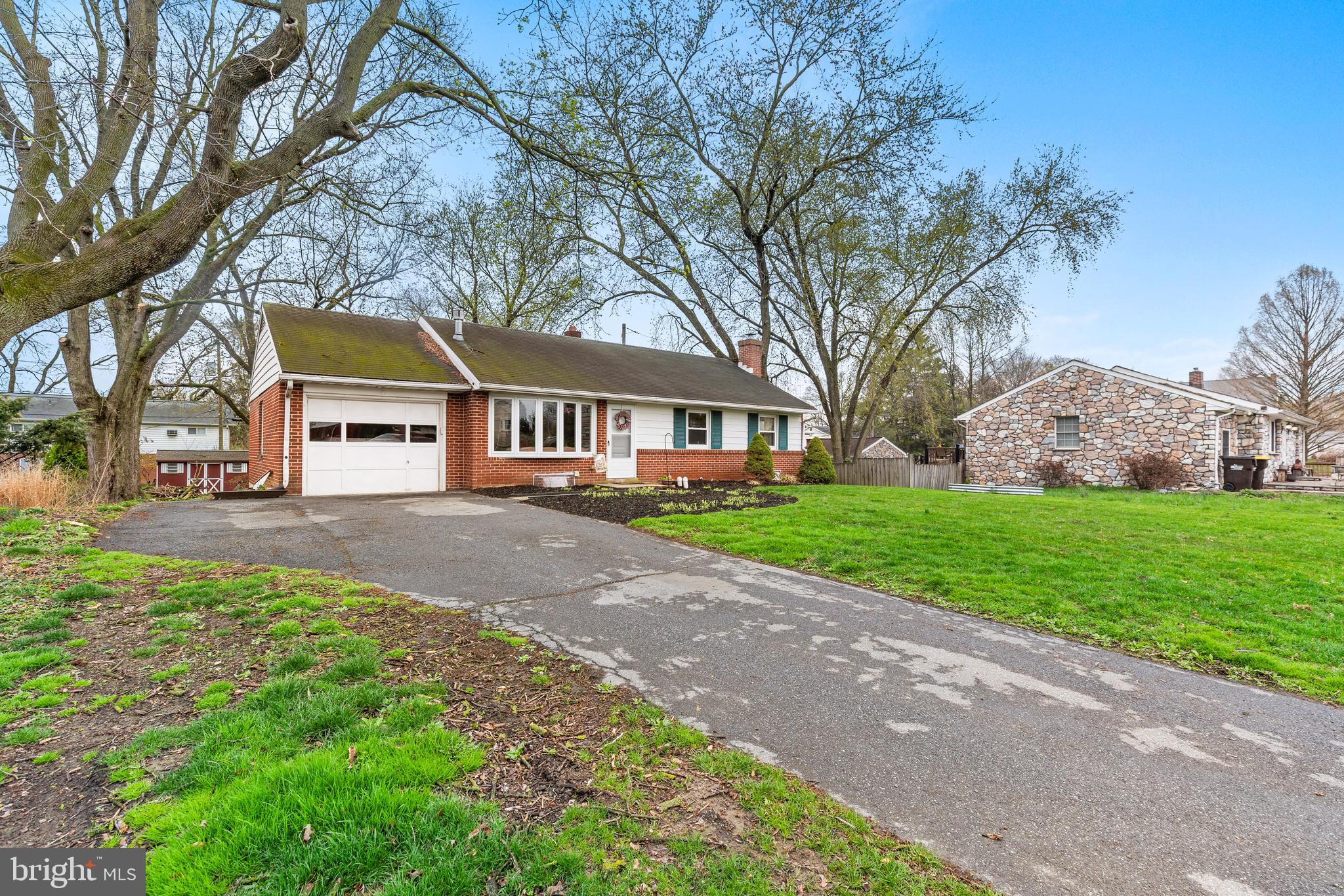 GLEN MOORE - Residential