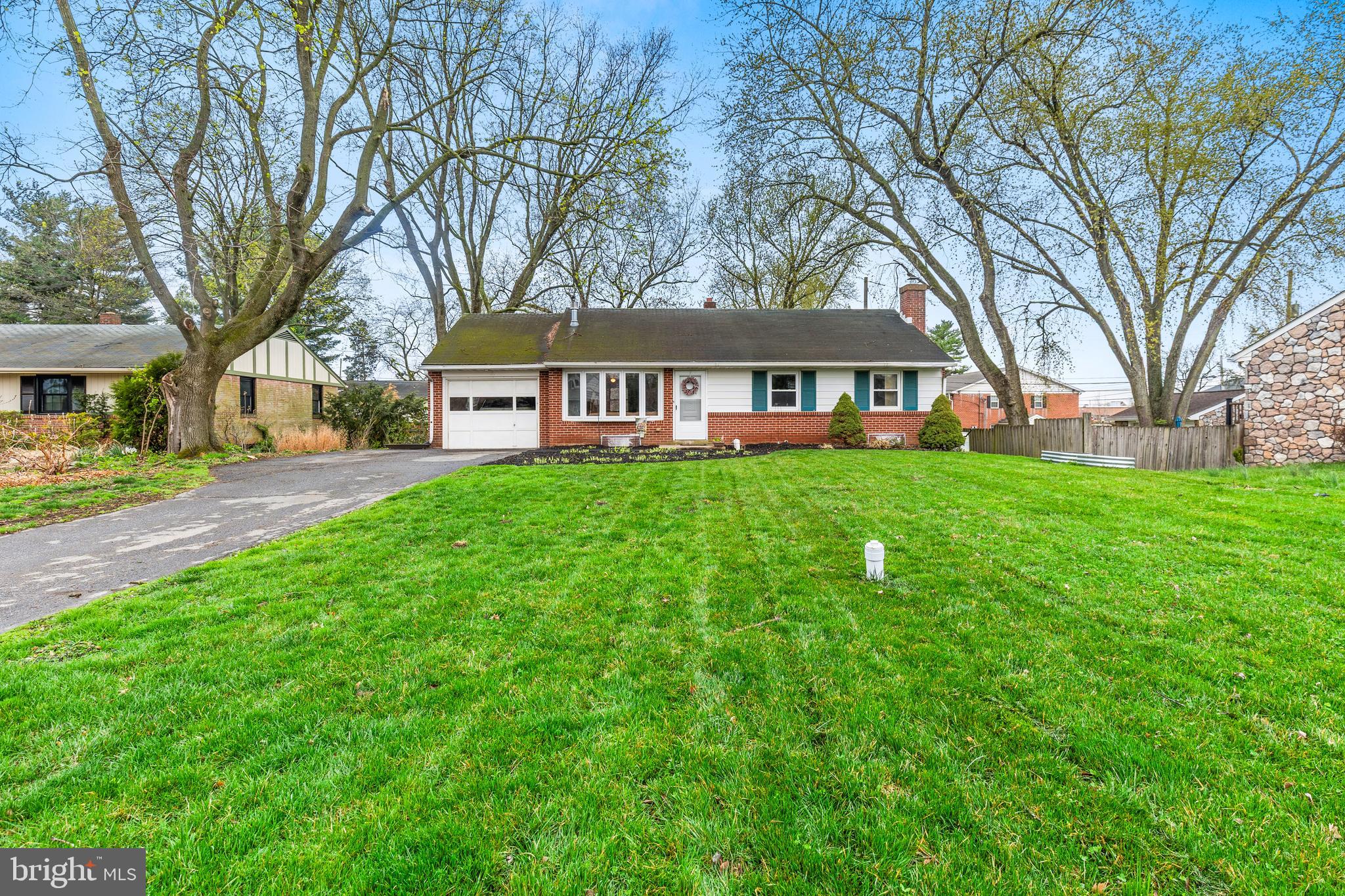 GLEN MOORE - Residential