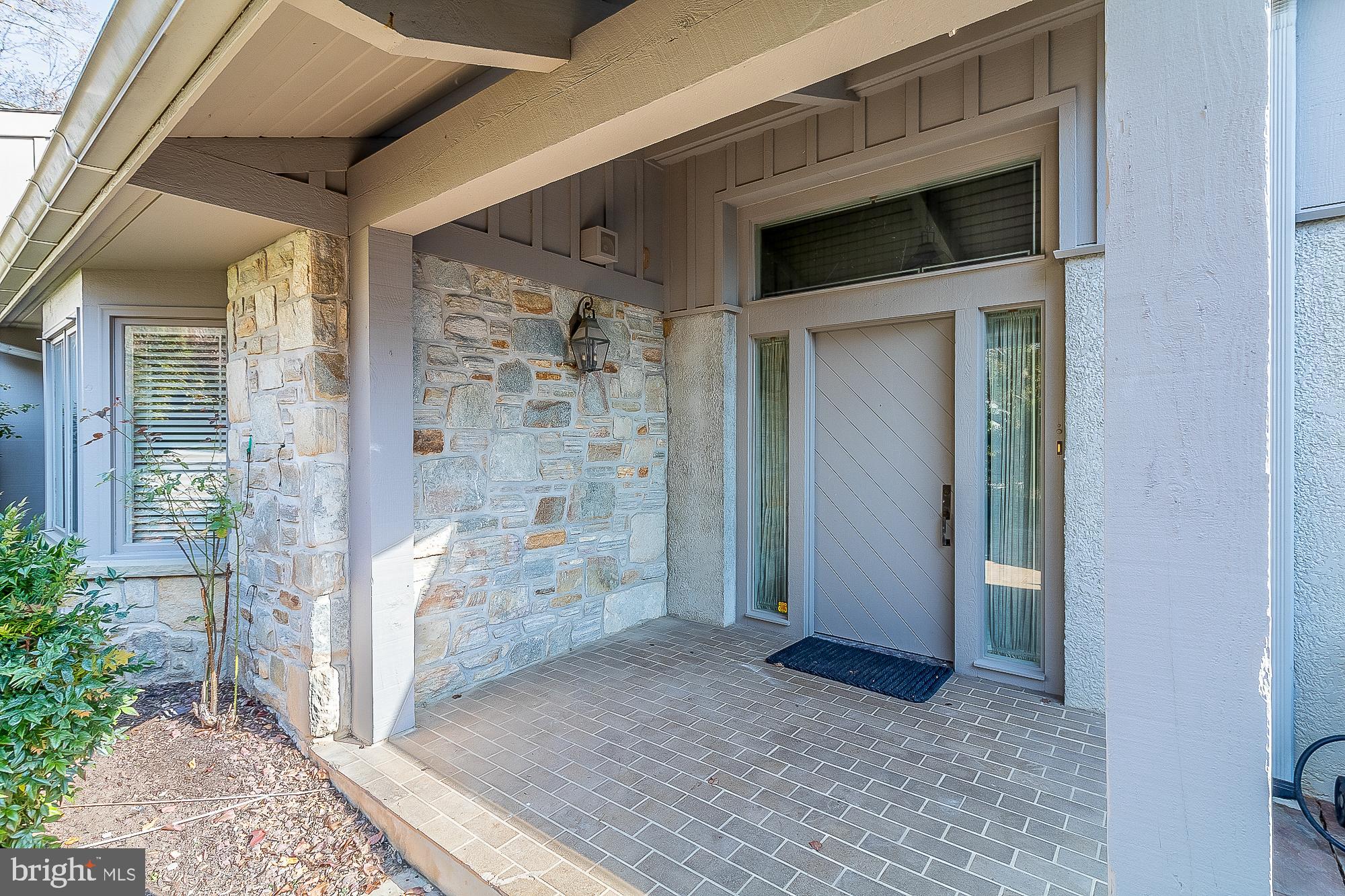 ROCKLAND - Residential