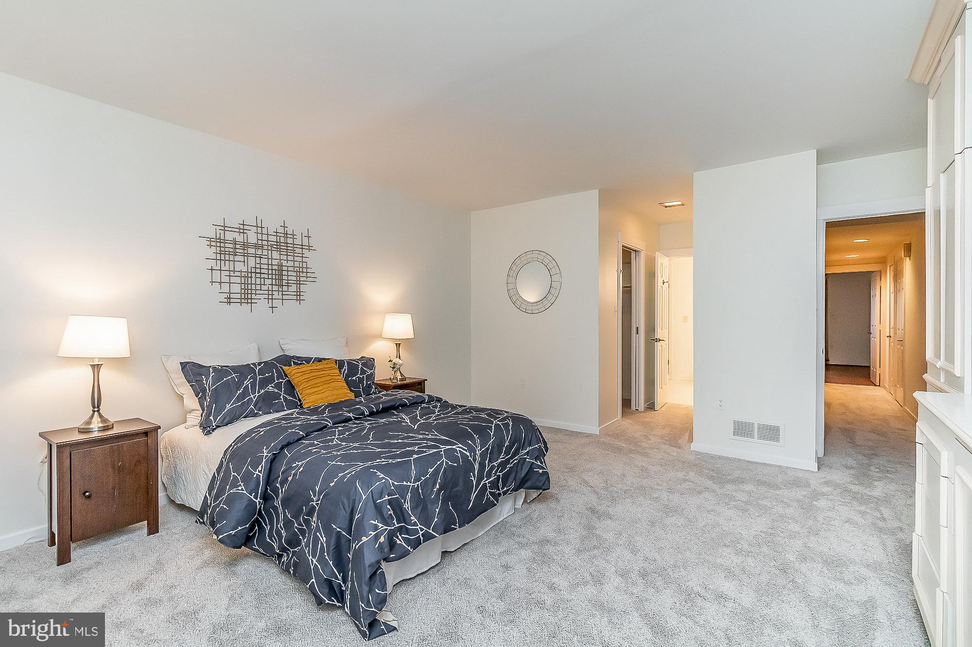 ROCKLAND - Residential