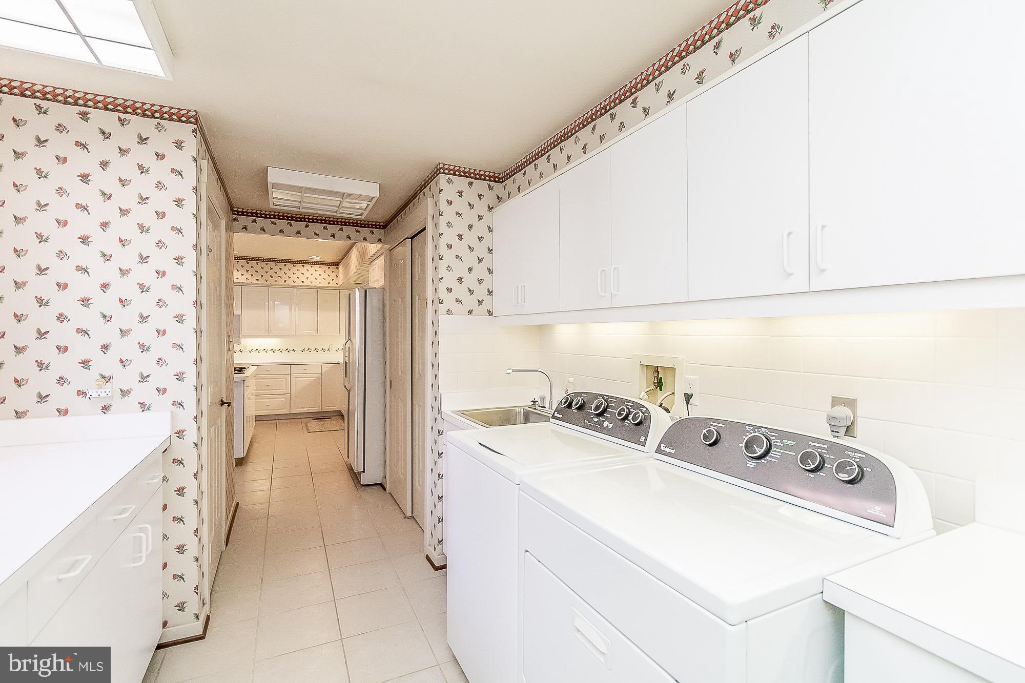 ROCKLAND - Residential