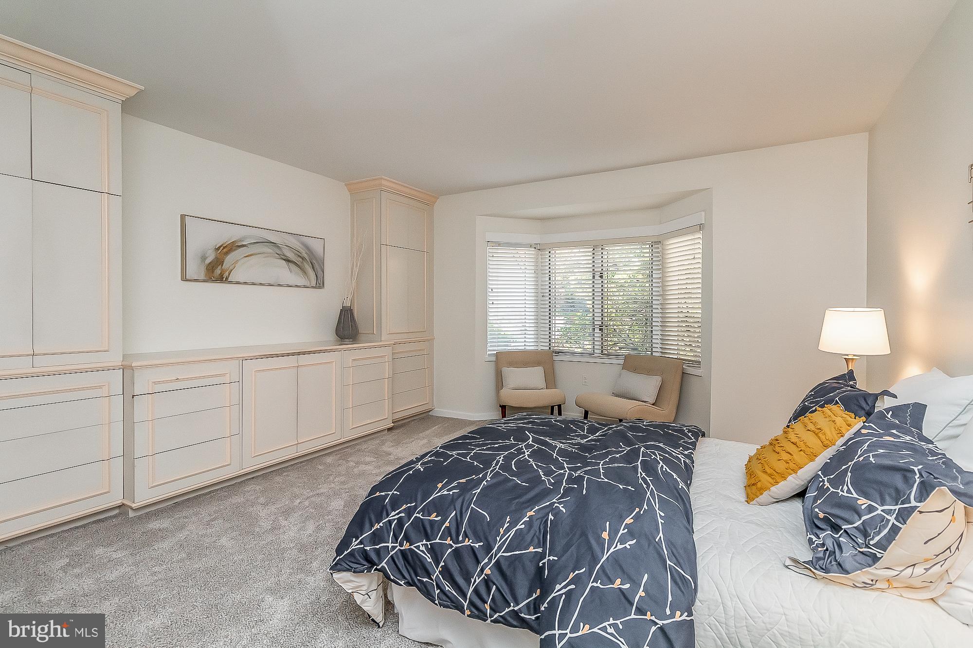 ROCKLAND - Residential