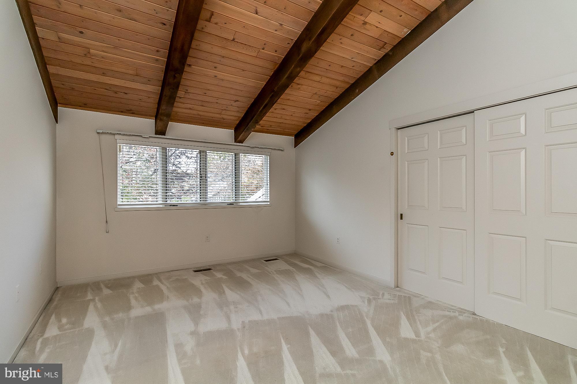 ROCKLAND - Residential