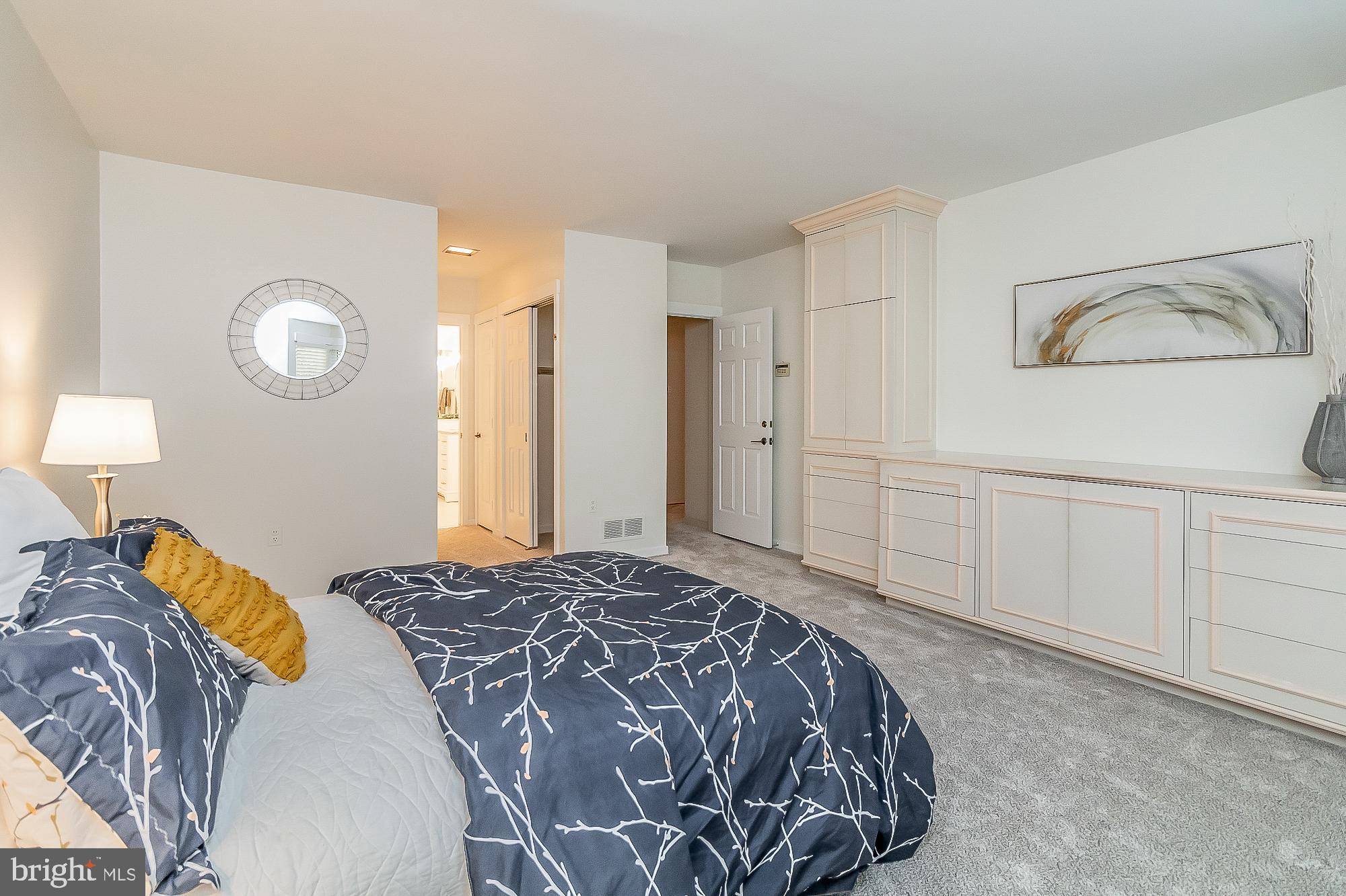 ROCKLAND - Residential