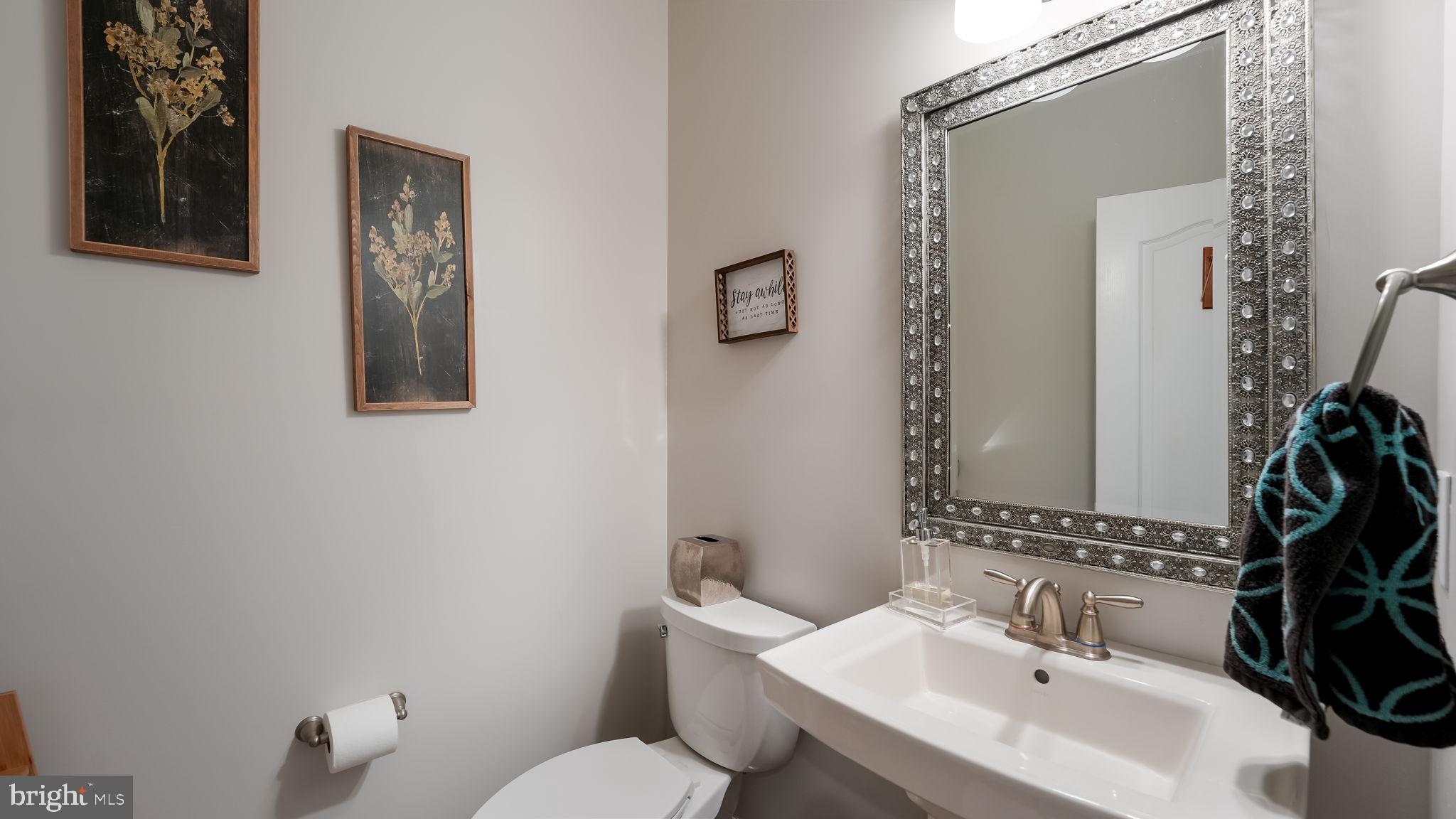TH AT HERITAGE CNTR - Residential