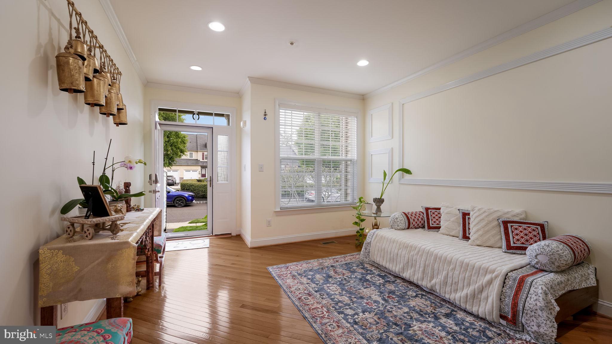TH AT HERITAGE CNTR - Residential