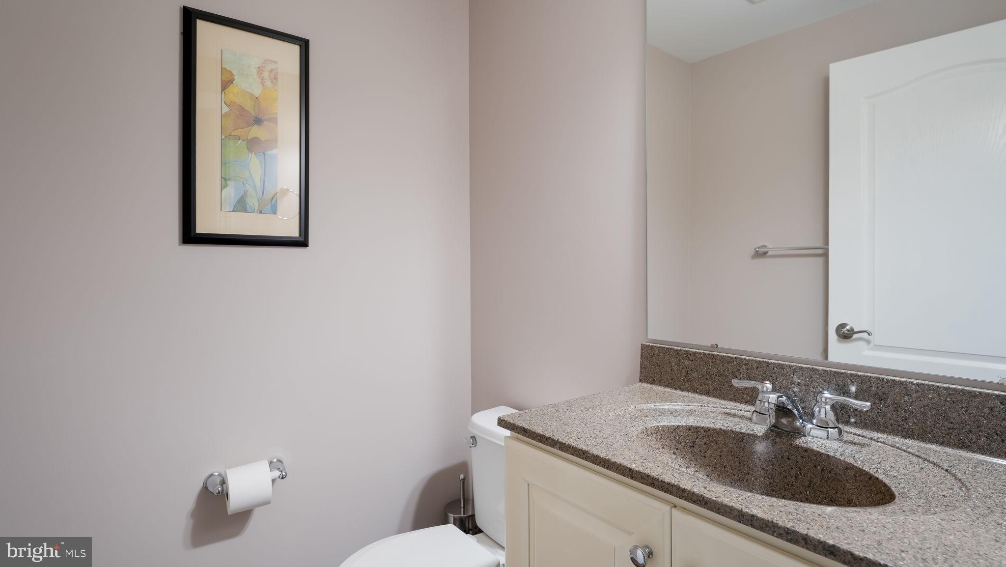 TH AT HERITAGE CNTR - Residential