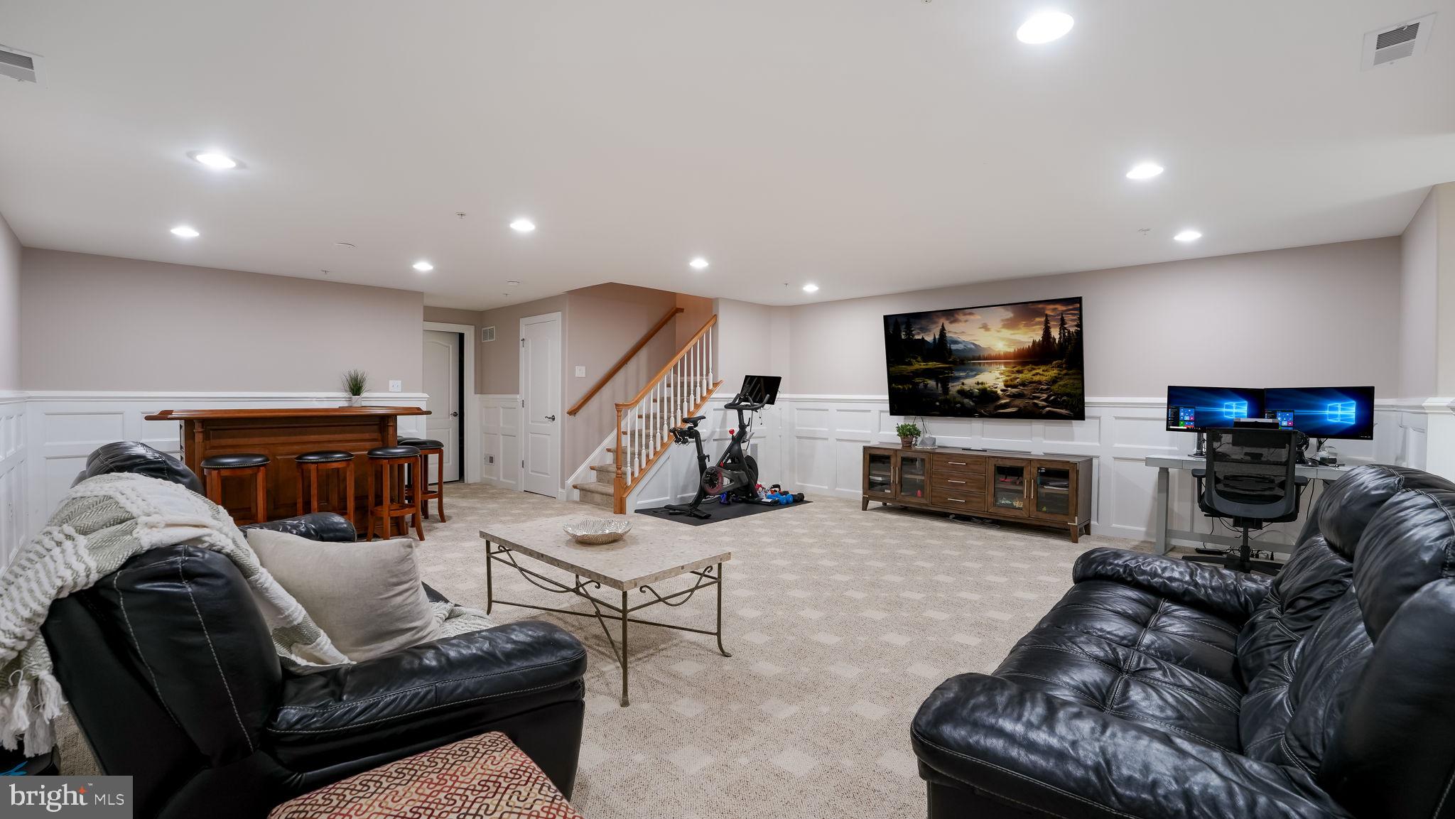 TH AT HERITAGE CNTR - Residential