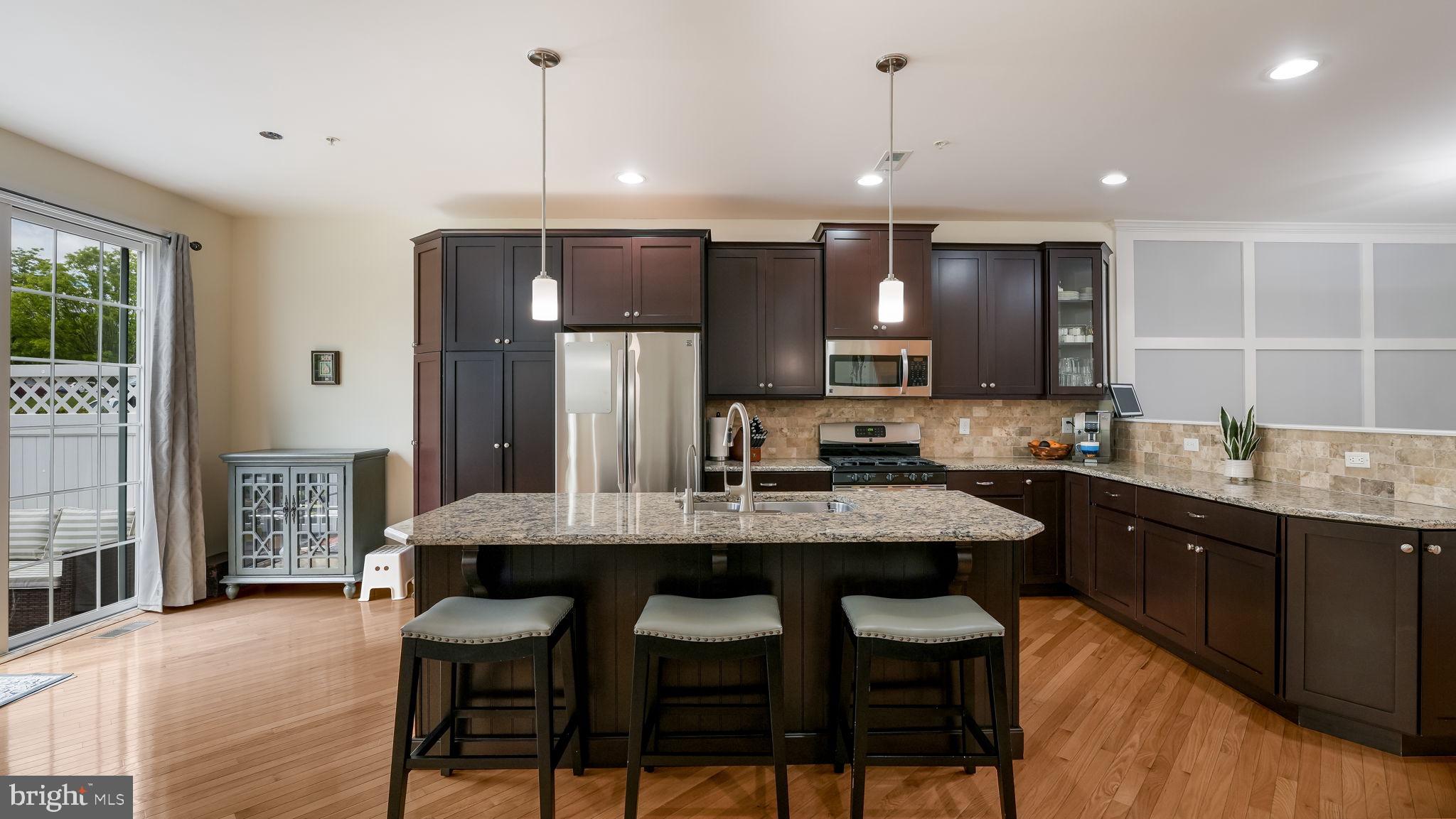 TH AT HERITAGE CNTR - Residential