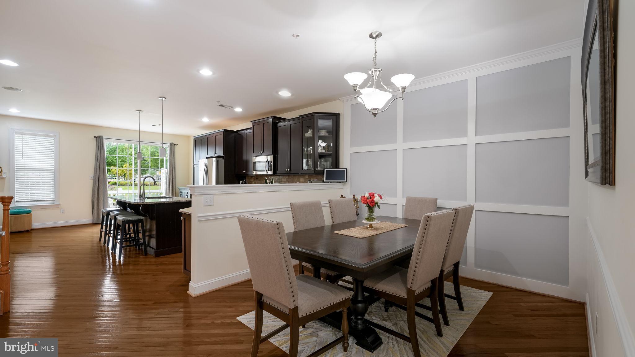 TH AT HERITAGE CNTR - Residential