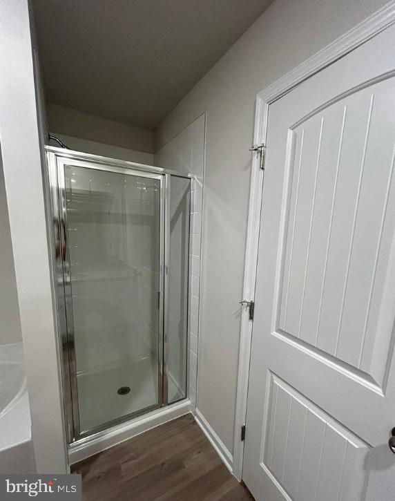 FALLING WATERS - Residential Lease