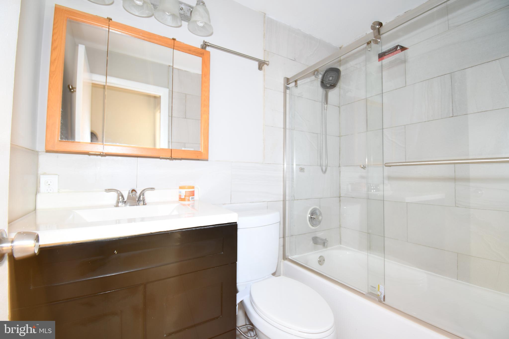 VILLAGE OF OWEN BROWN - Residential Lease